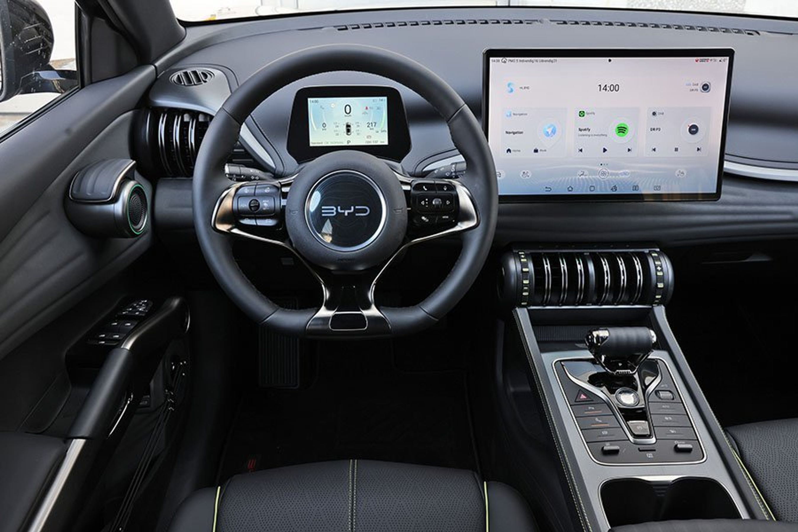Førerplads i en BYD Atto 3
