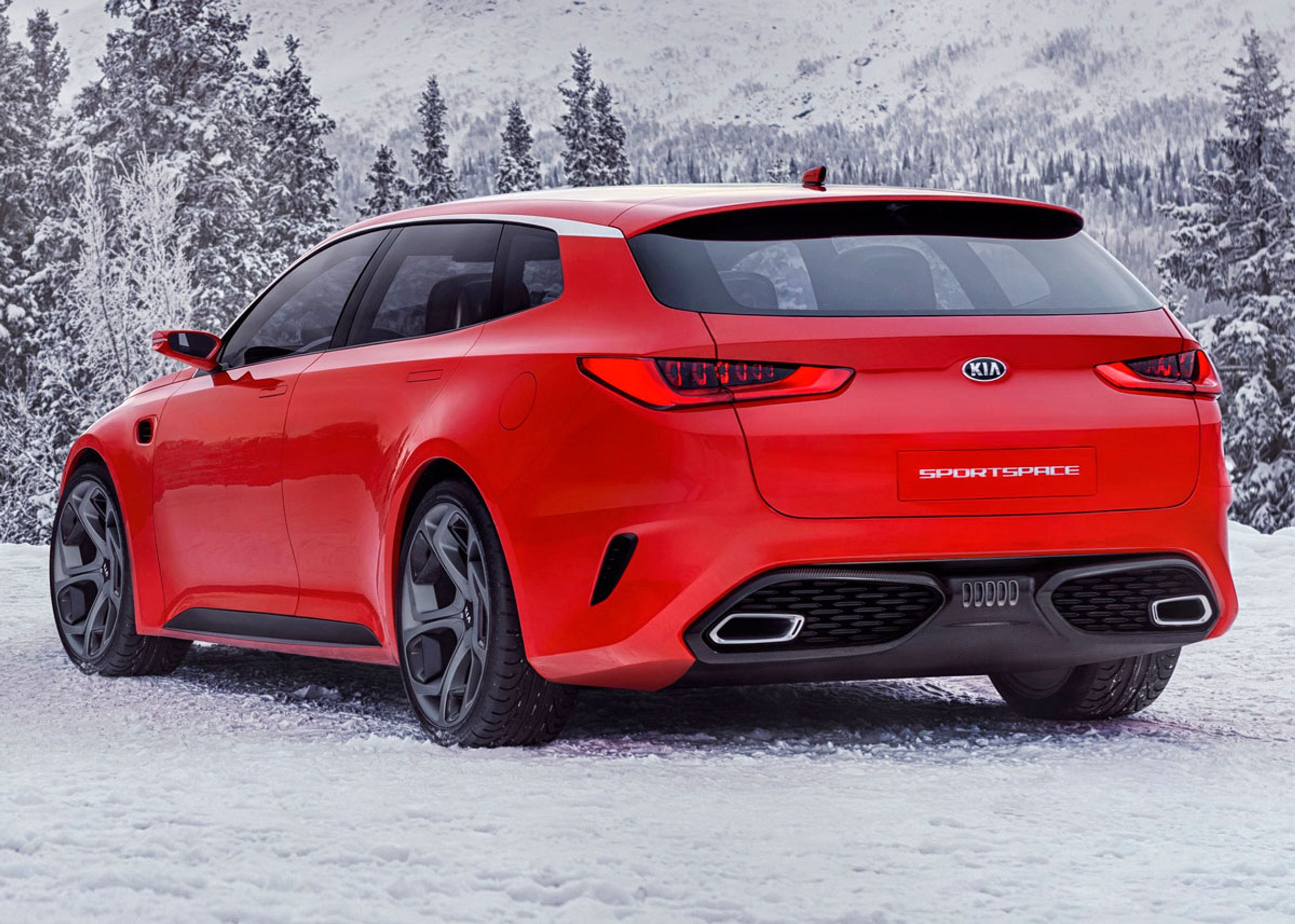 Kia Sportspace giver et godt indblik i formgivningen af den bil, der skal afløsere Optima. Der er smurt godt på med store hjul, store udstødningsrør og andre designtricks, men produktionsmodellen vil formentlig have samme karrosseri. 