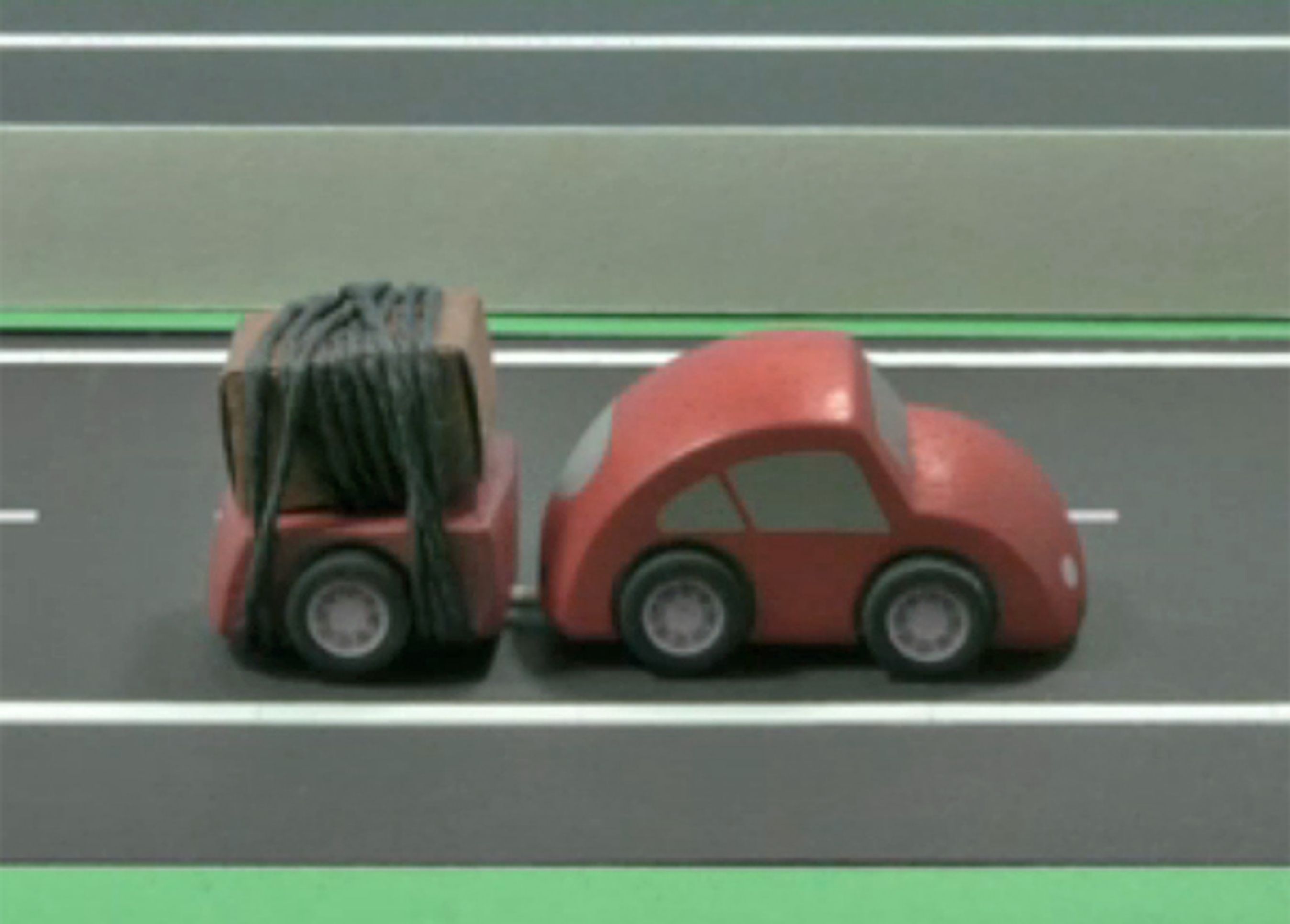 Få spændt godset på traileren - eller varebilens lad - ordentlig fast, er budskabet i filmen.