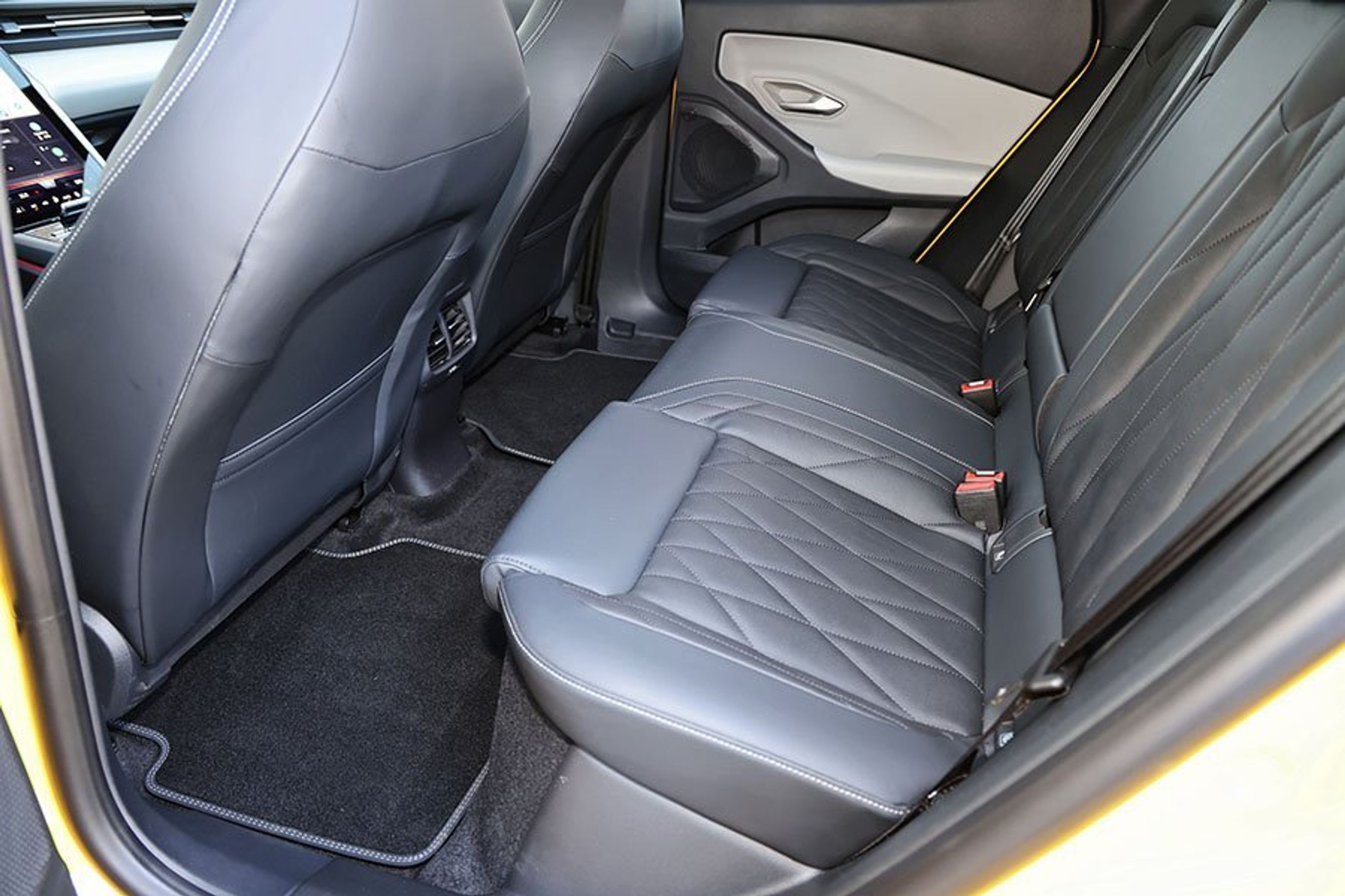 Bagsædet i en Ford Capri