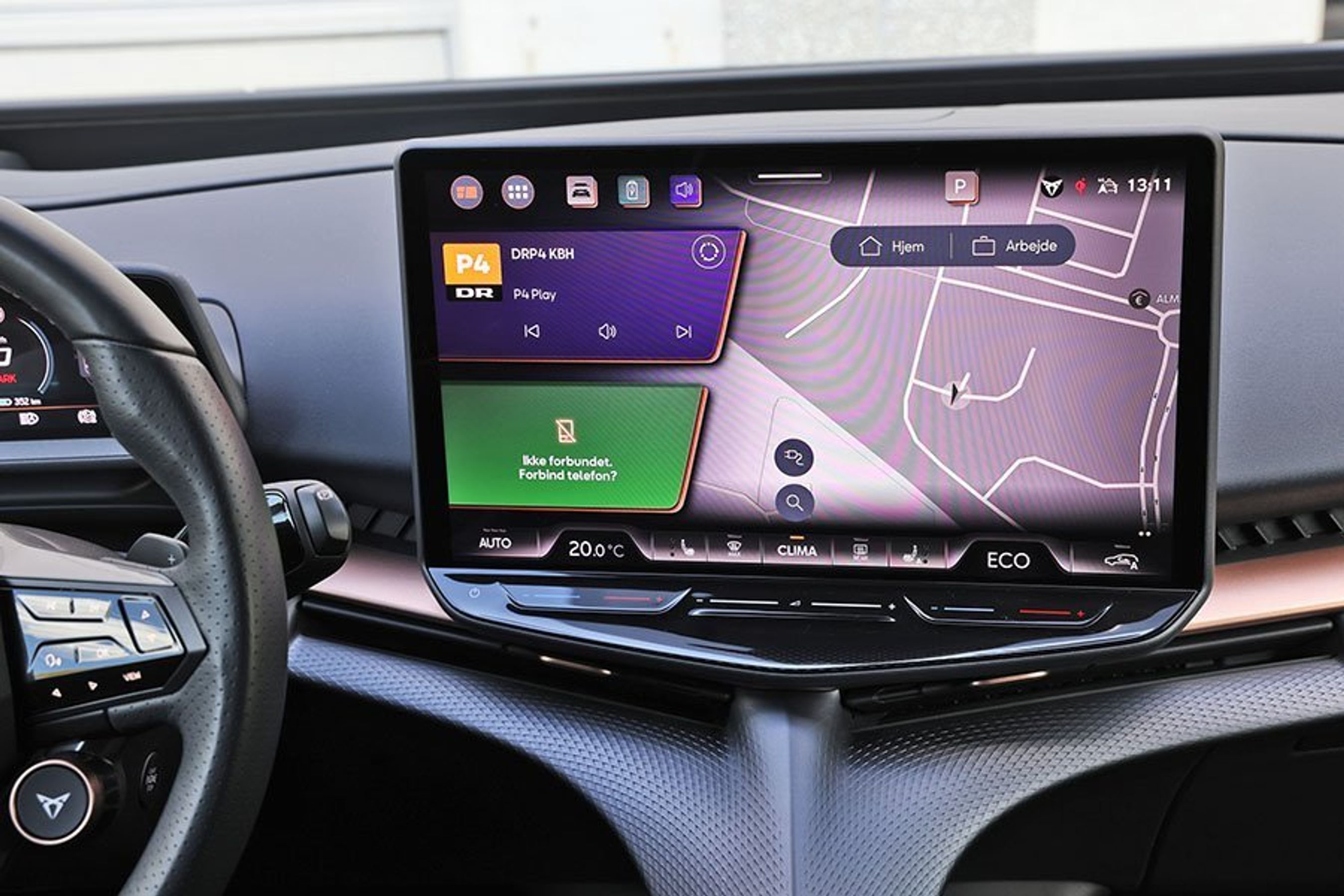 Stor skærm i en Cupra Tavascan