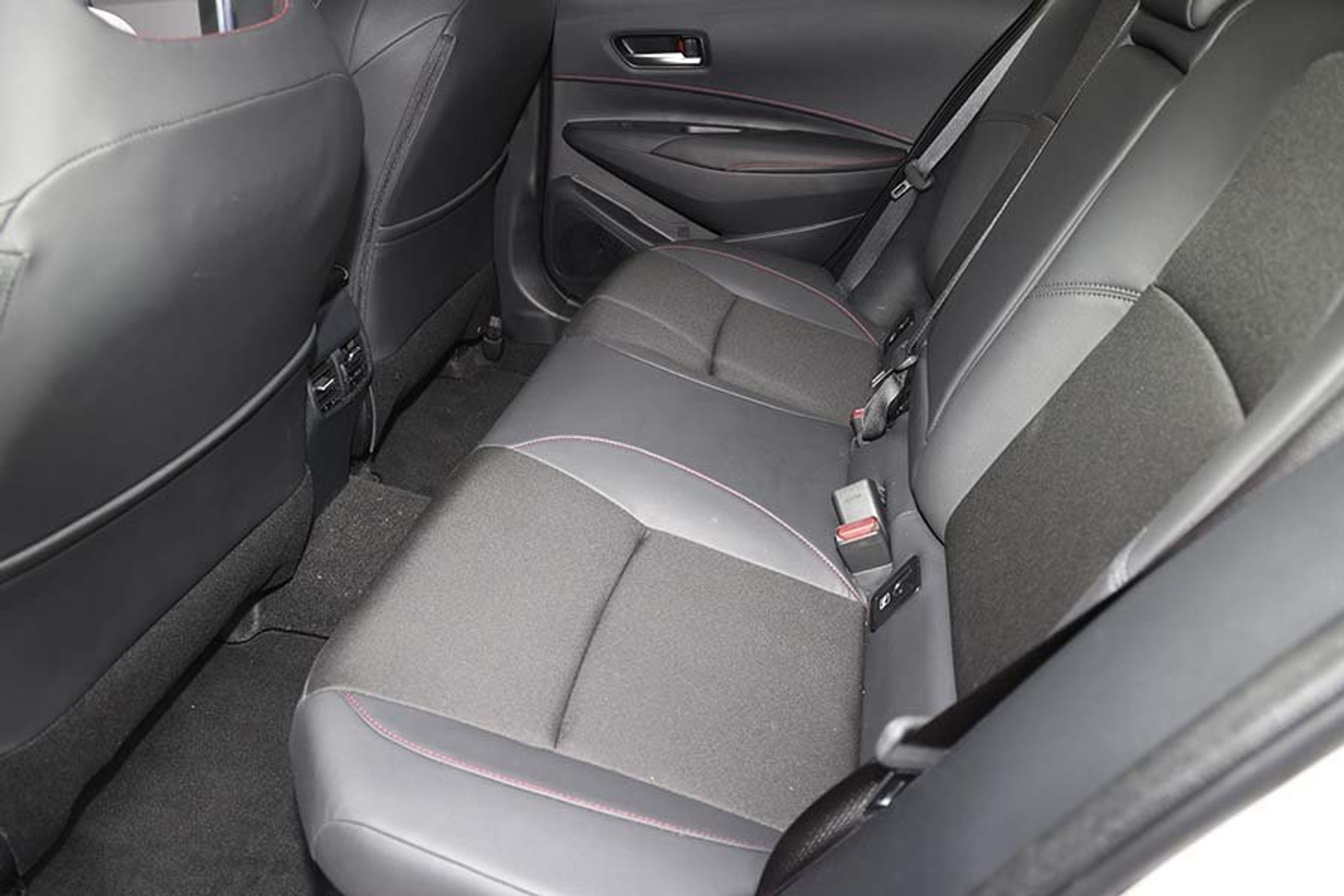 Bagsædet i en Toyota Corolla Sports Tourer