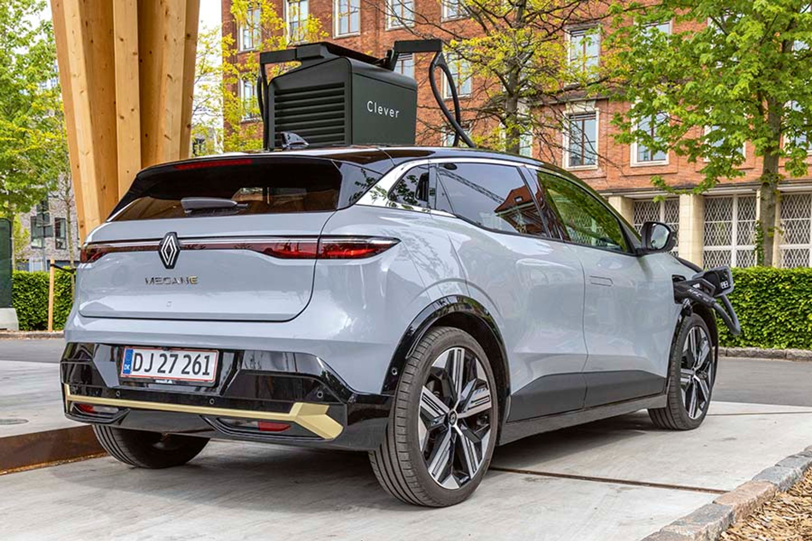 Renault Megane E-Tech set bagfra