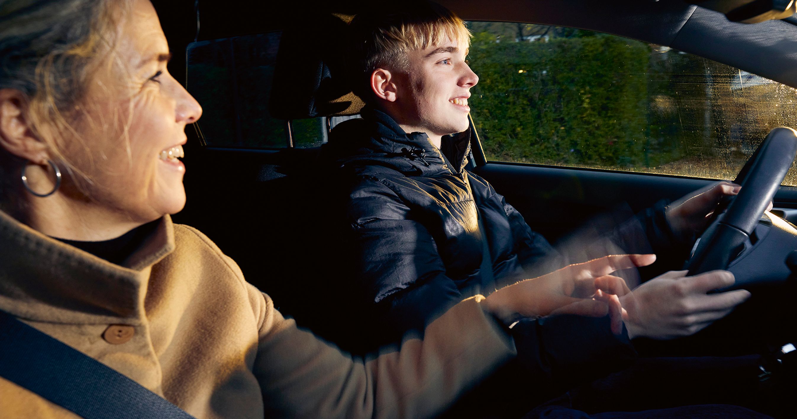 Er 17-årige gode til at køre bil?