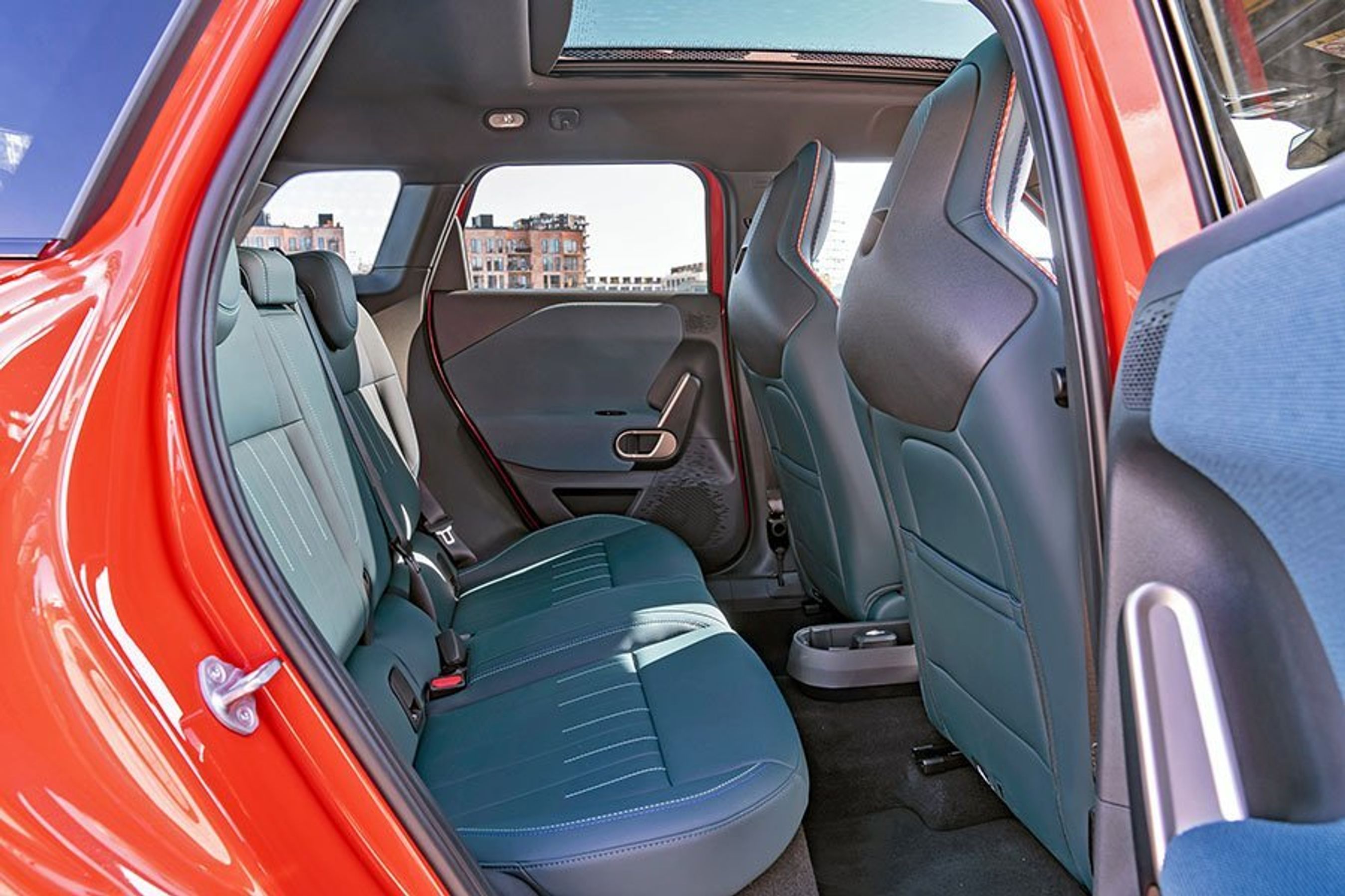 Bagsæde i en Mini Aceman