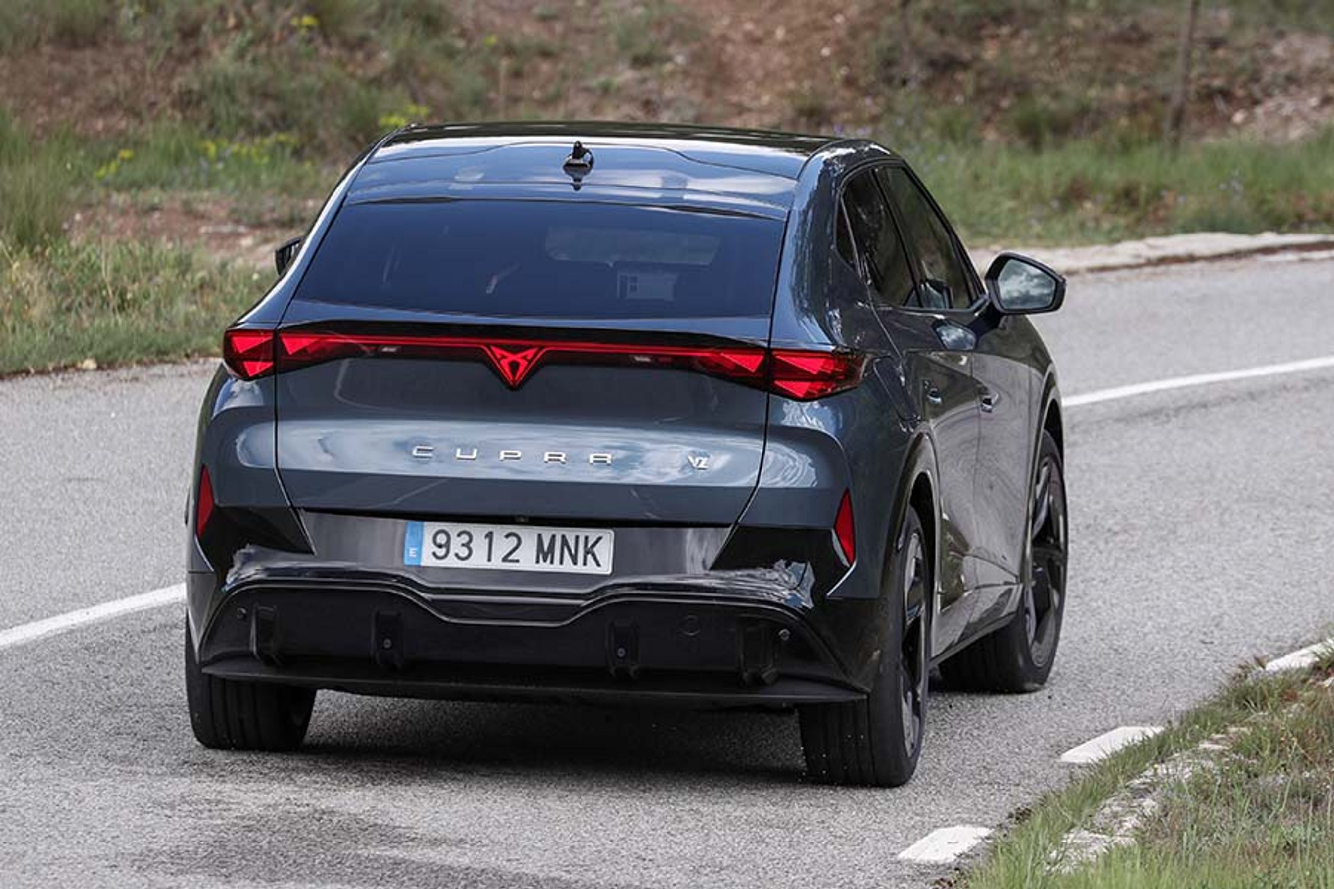 Cupra Tavascan set bagfra