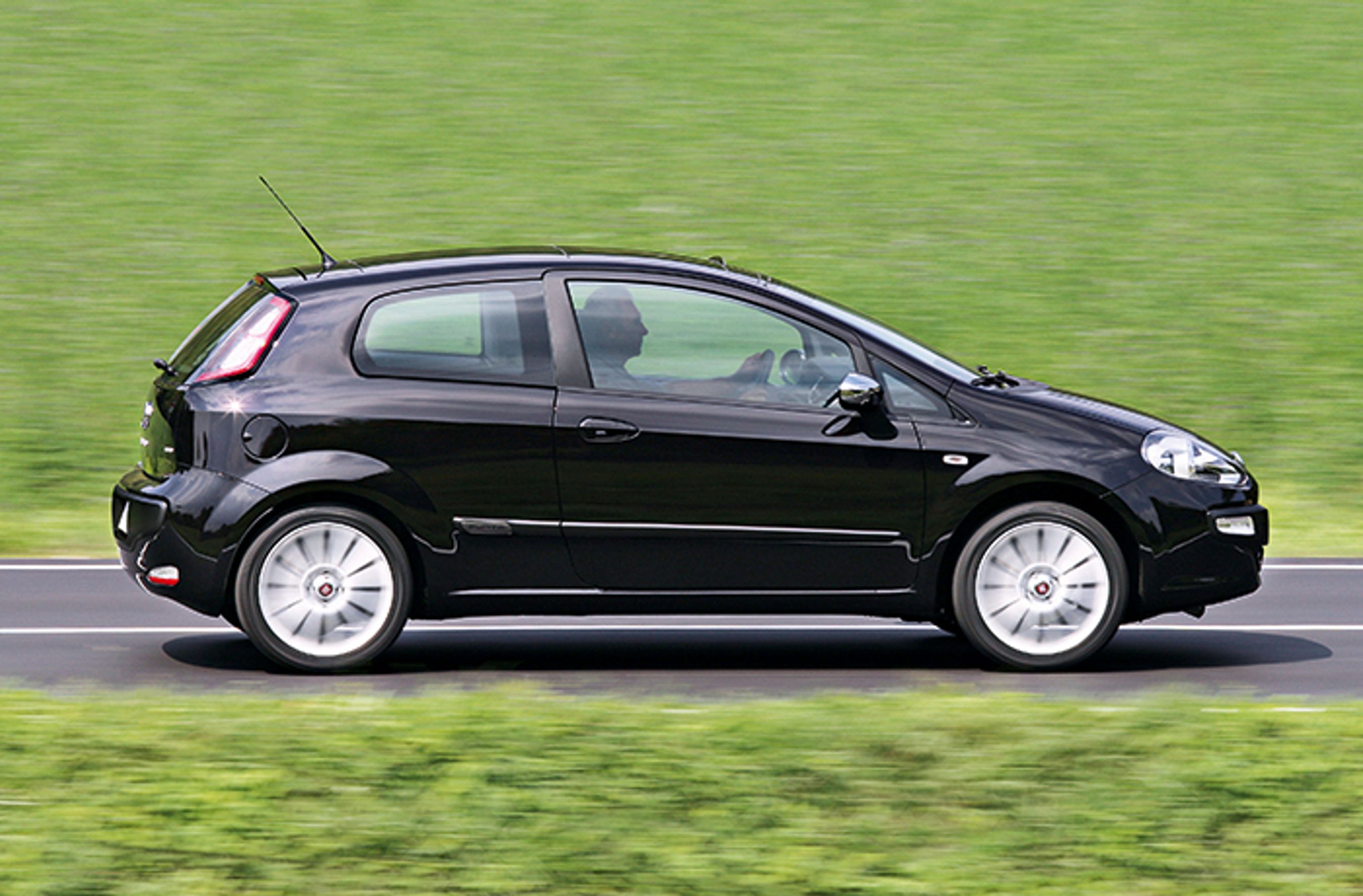 Fiat Punto fra siden