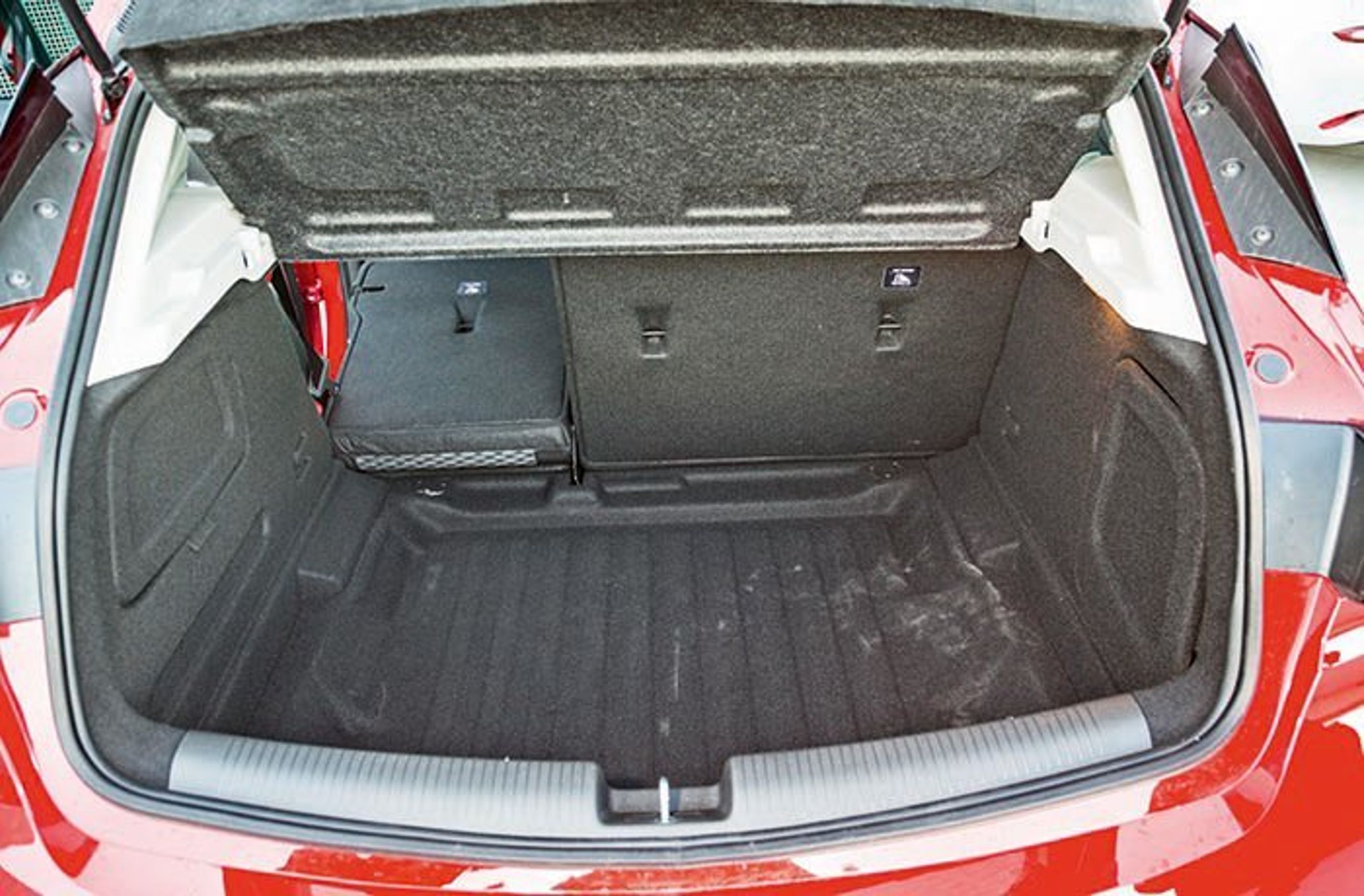 Opel Astra bagagerum