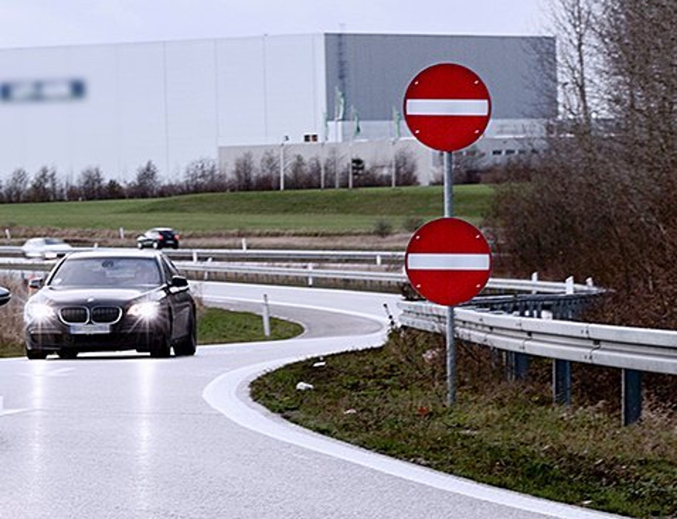 De nye dobbelt-skilte.