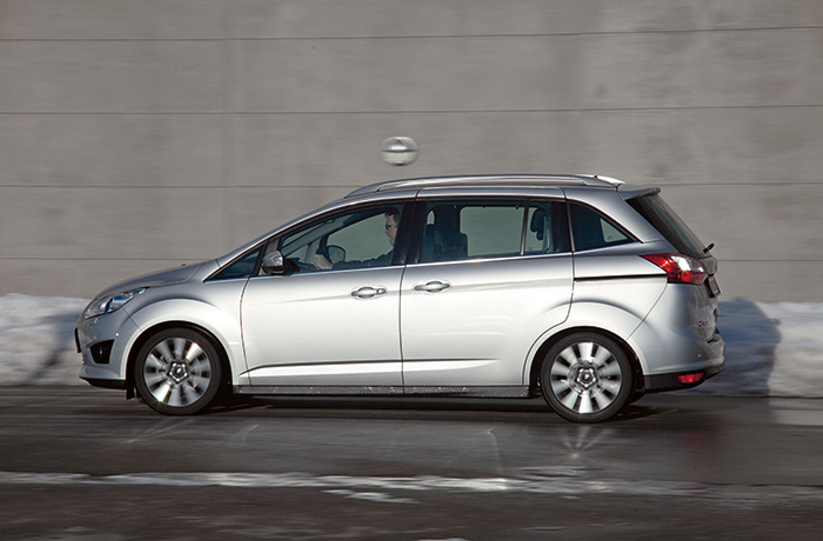 Ford Grand C-Max fra siden