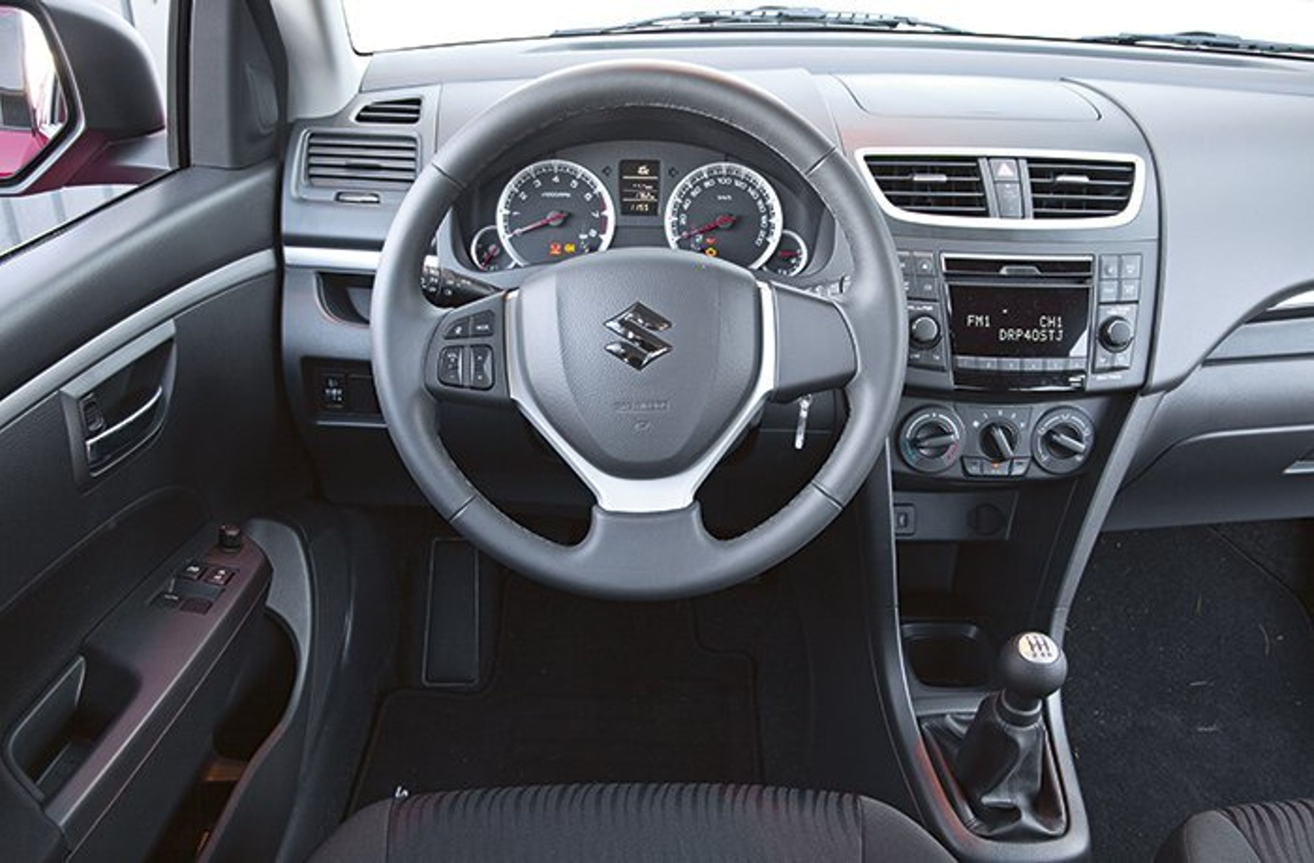 Kabinen er smart i Suzuki Swift