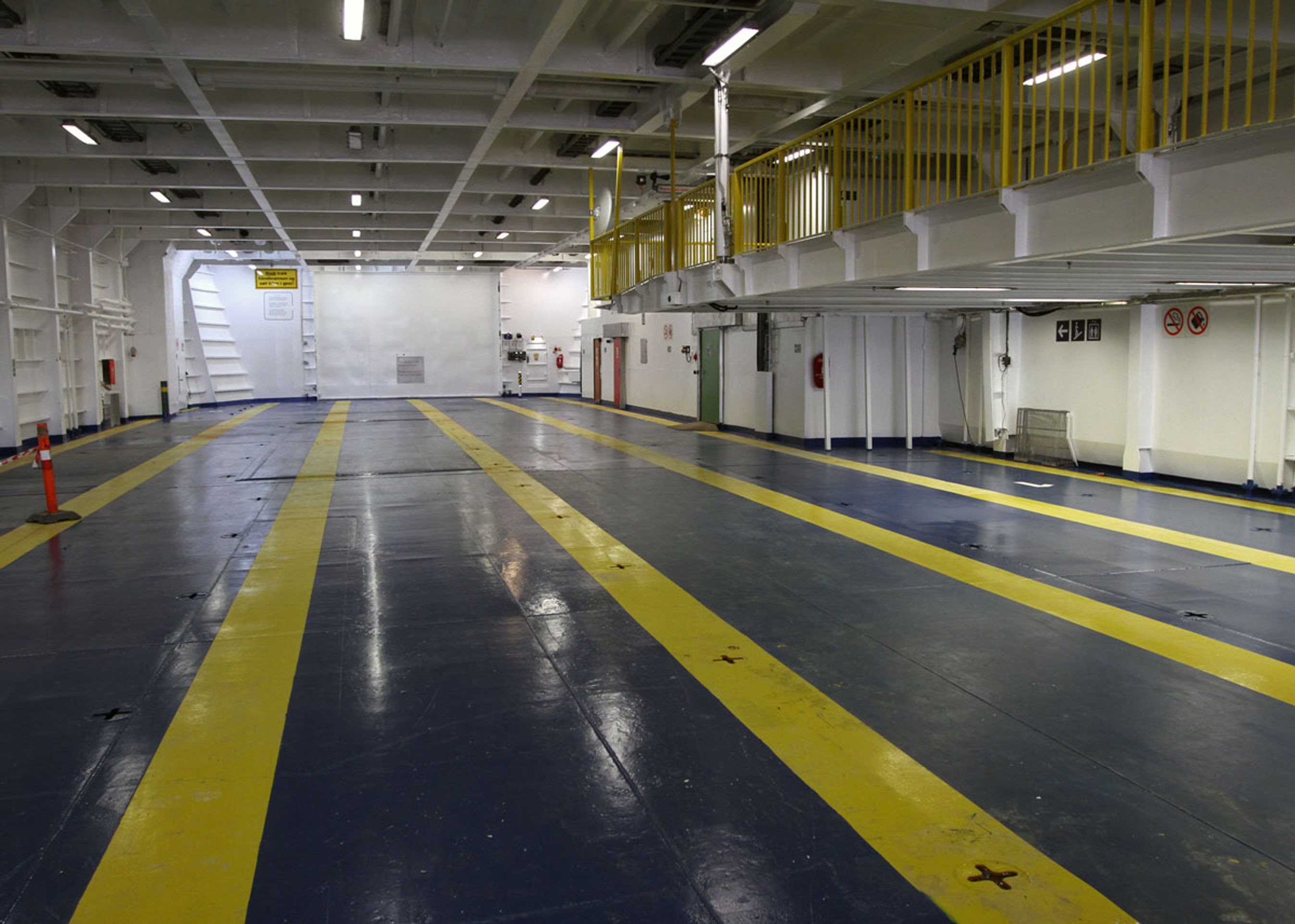 Vogndækket har plads til 122 biler, bl.a. i kraft af et nyt hængedæk.