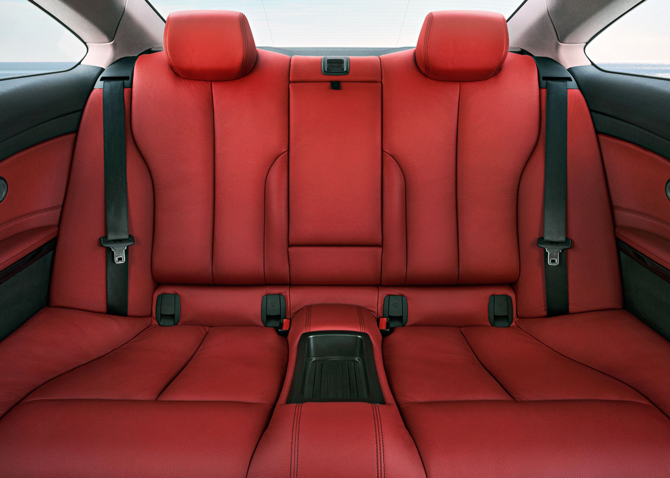 Bagsædet i BMW 4-serie Coupé er til kun to personer, i hvert fald i denne udgave.