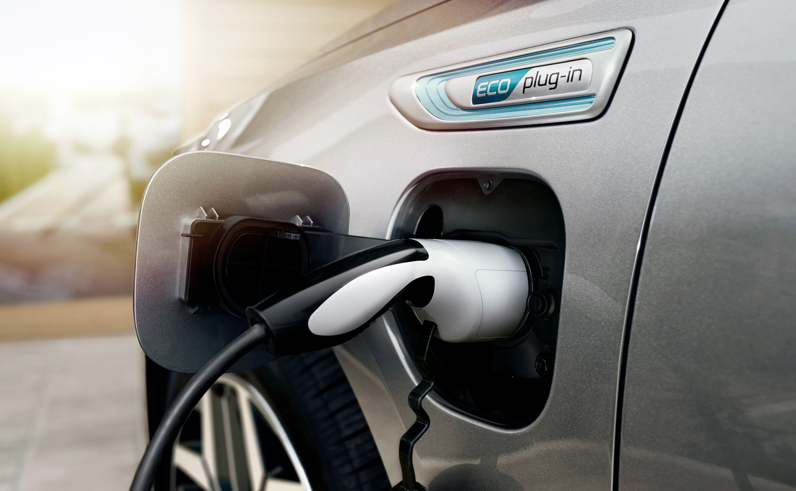 Salget af plugin-hybrider steg kraftigt i januar. Kia Optima er en af de mest populære.