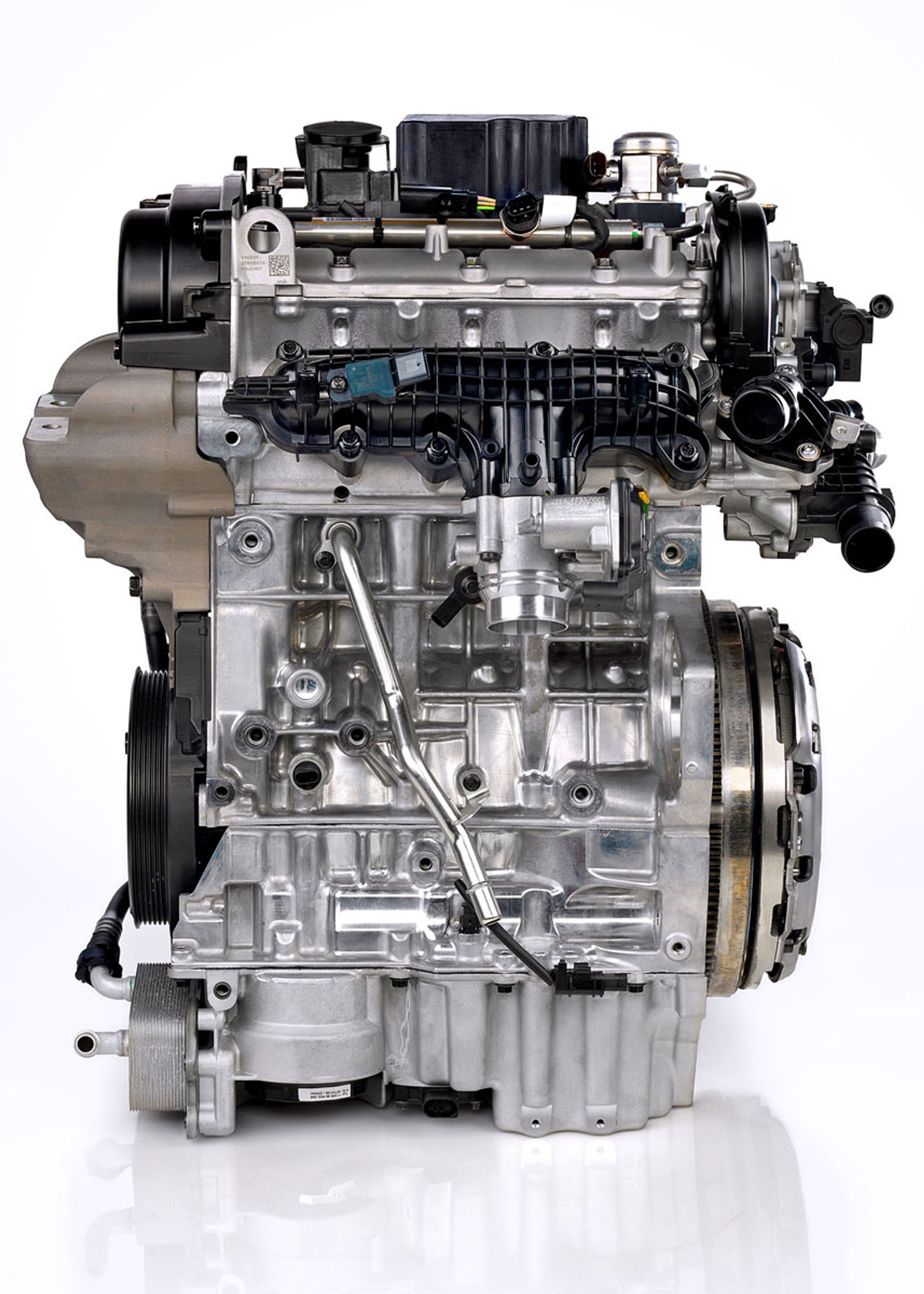 Volvos kommende trecylindrede motor er baseret på den 2.0-liters, firecylindrede, hvor der er kappet en cylinder af. Derfor er slagvolumen på den trecylindrede 1,5 liter. Foto: Volvo