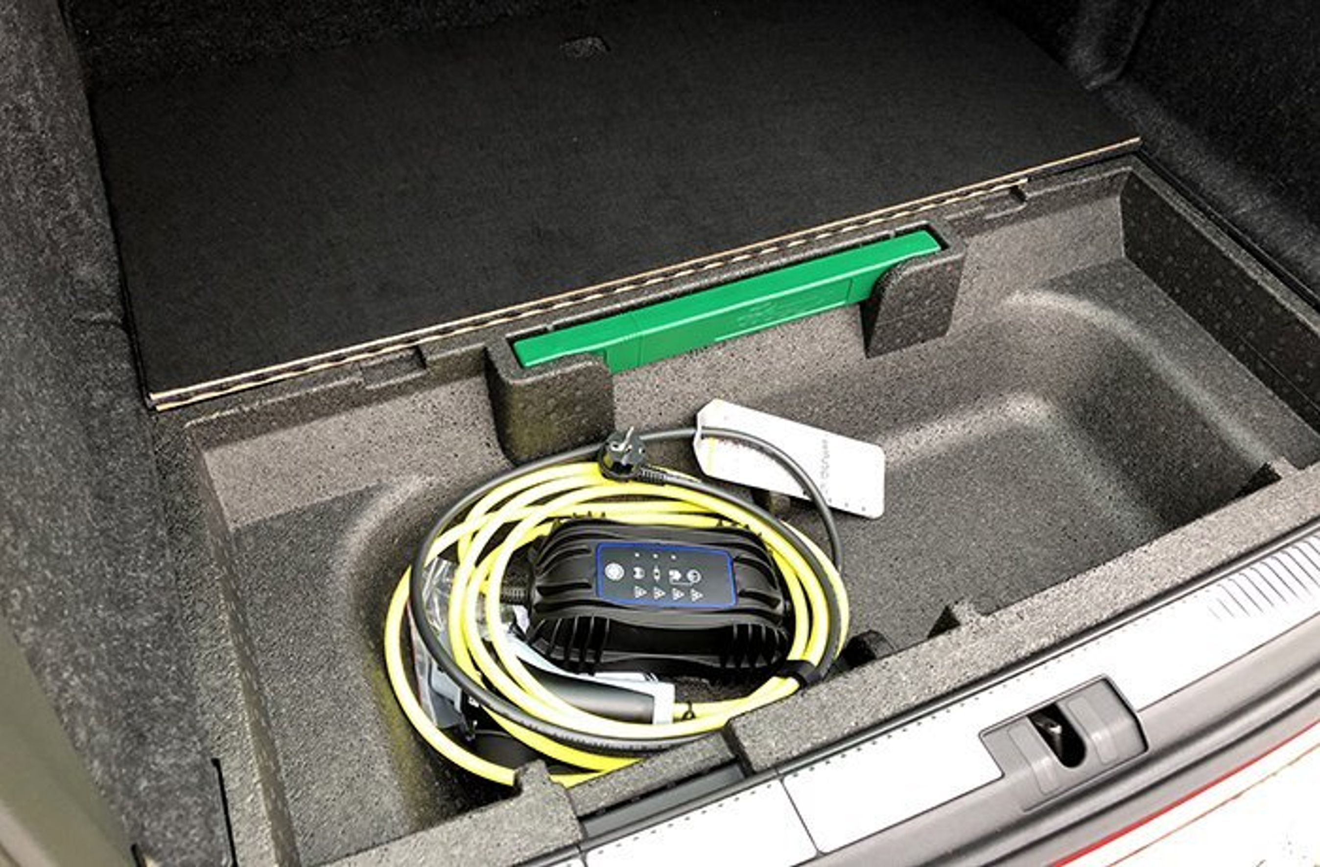 Kabler i Skoda Superb