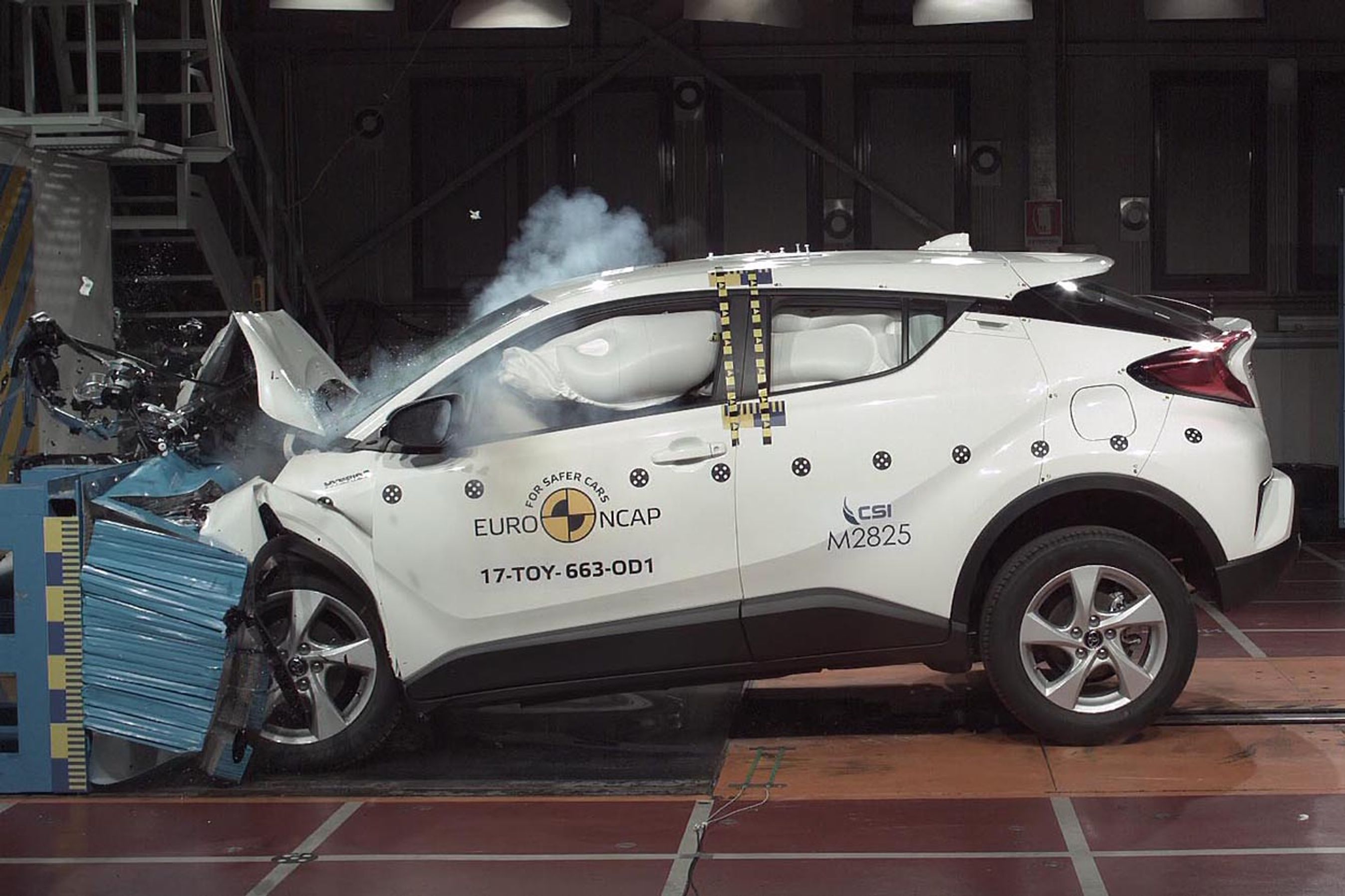 Toyota C-HR scorer fem fine stjerner.