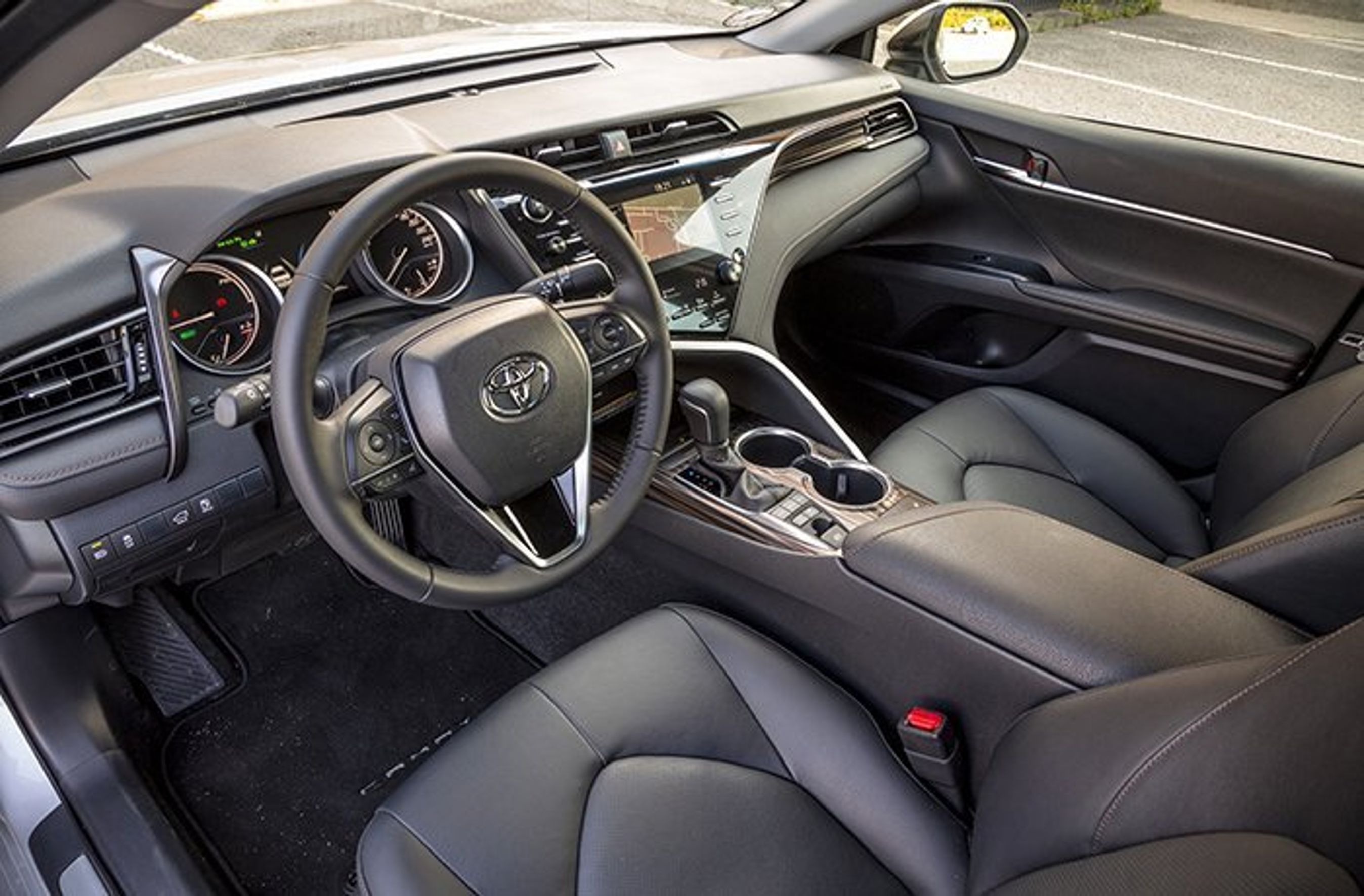 Kabine i Toyota Camry