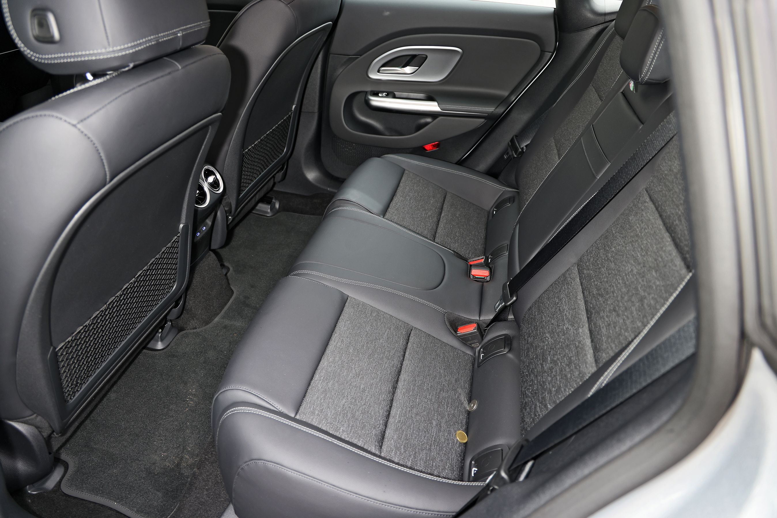 Bagsædet i en Mercedes-Benz CLA200