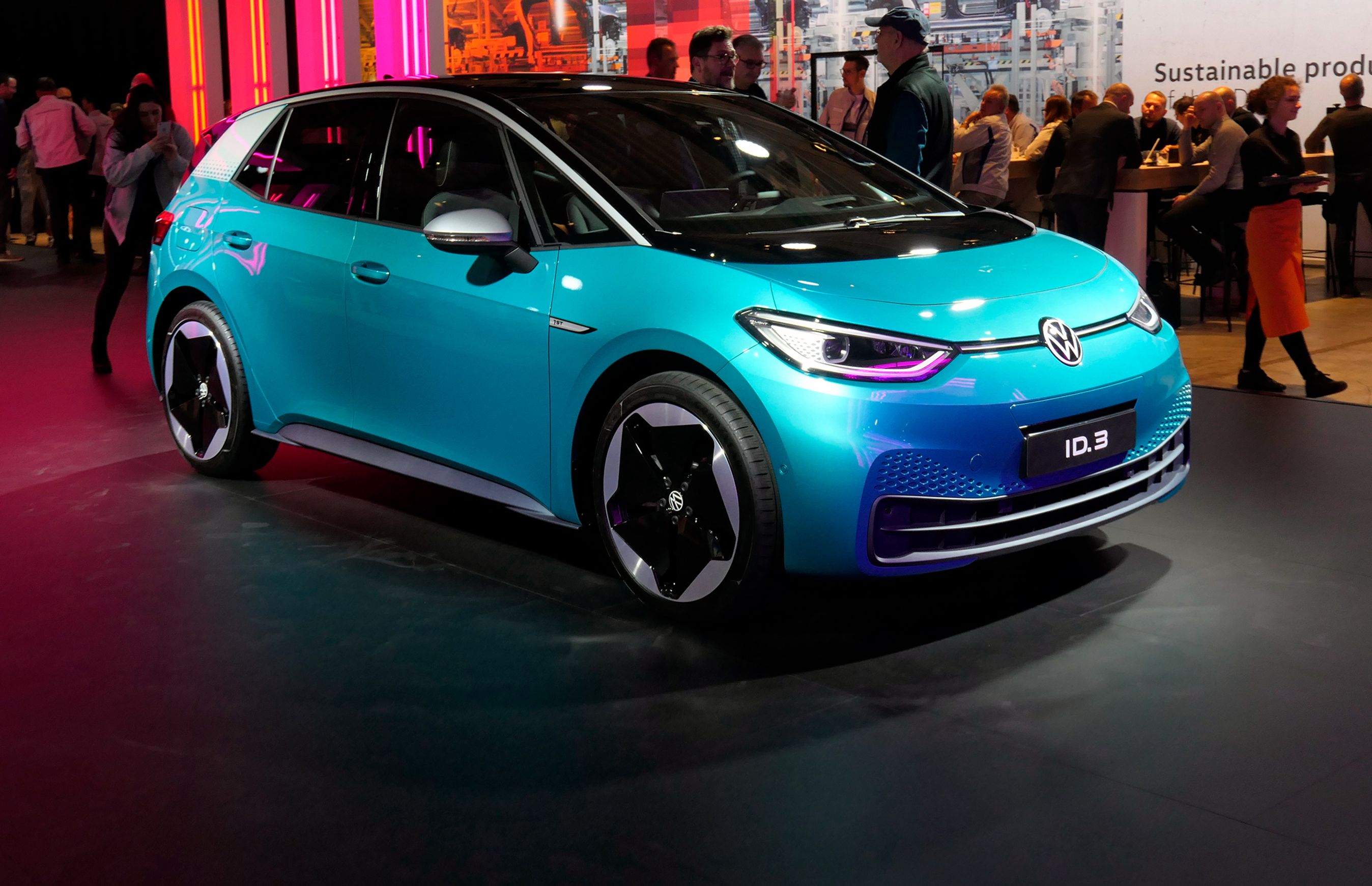 VW ID.3 kommer først ud til enkelte kunder i september.