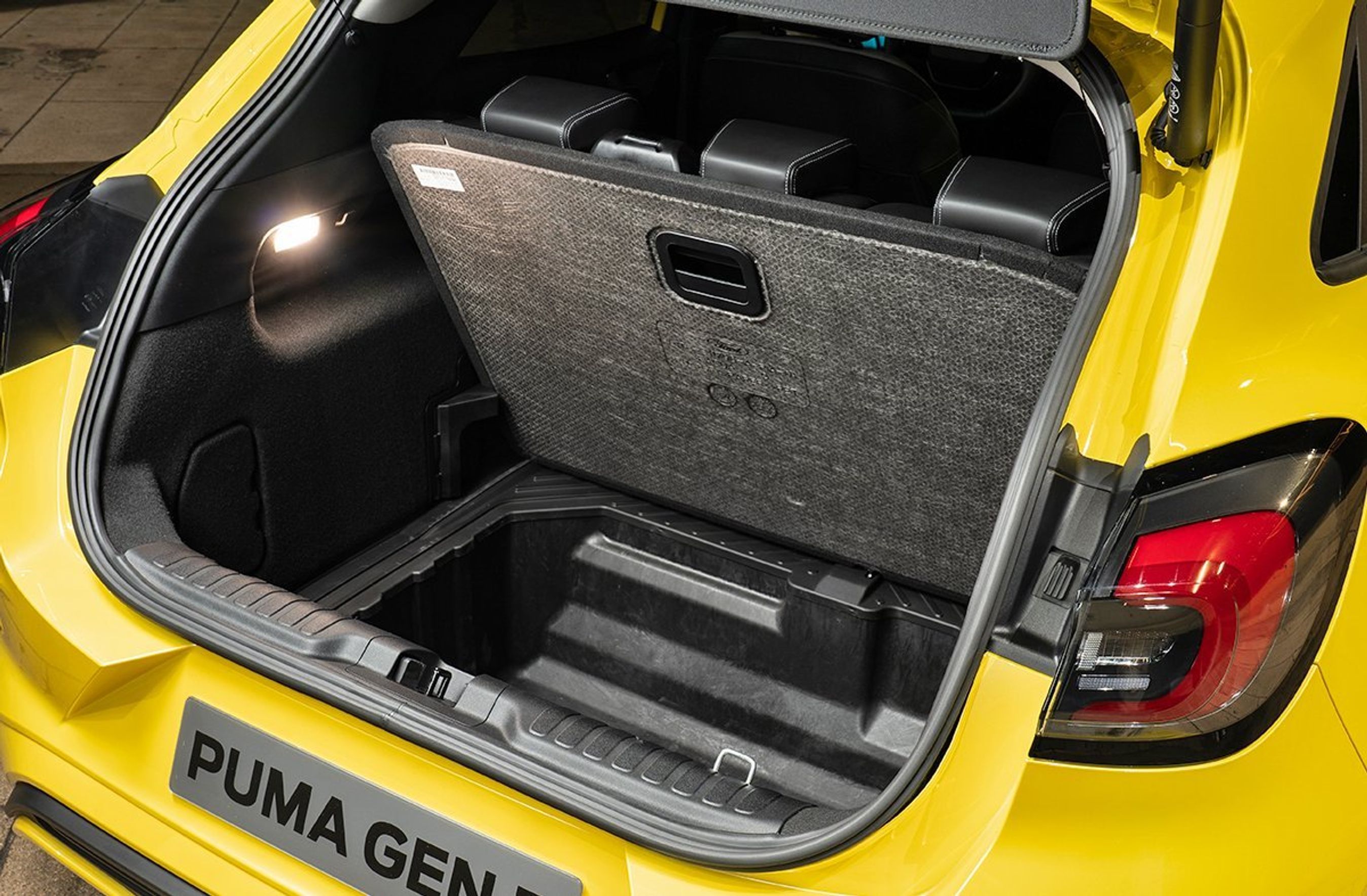 Bagagerummet i Ford Puma.