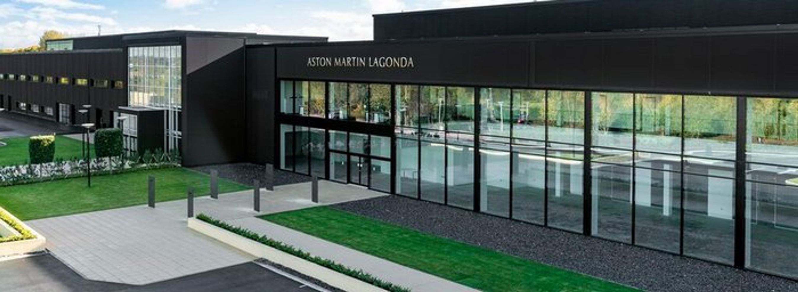 Aston Martins nye DBX-fabrik.