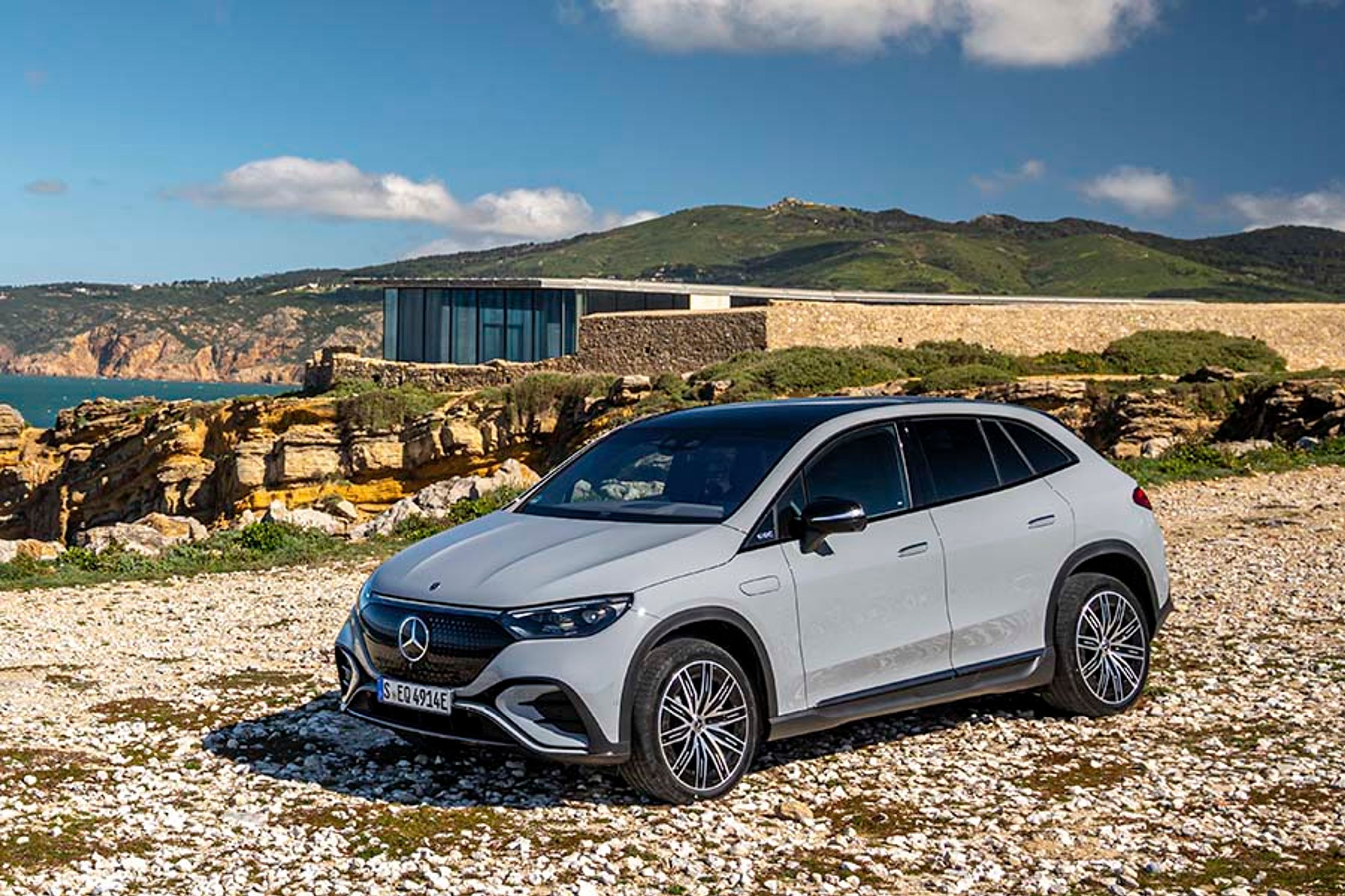 Mercedes EQE SUV er en SUV-udgave af sedanen med samme navn.