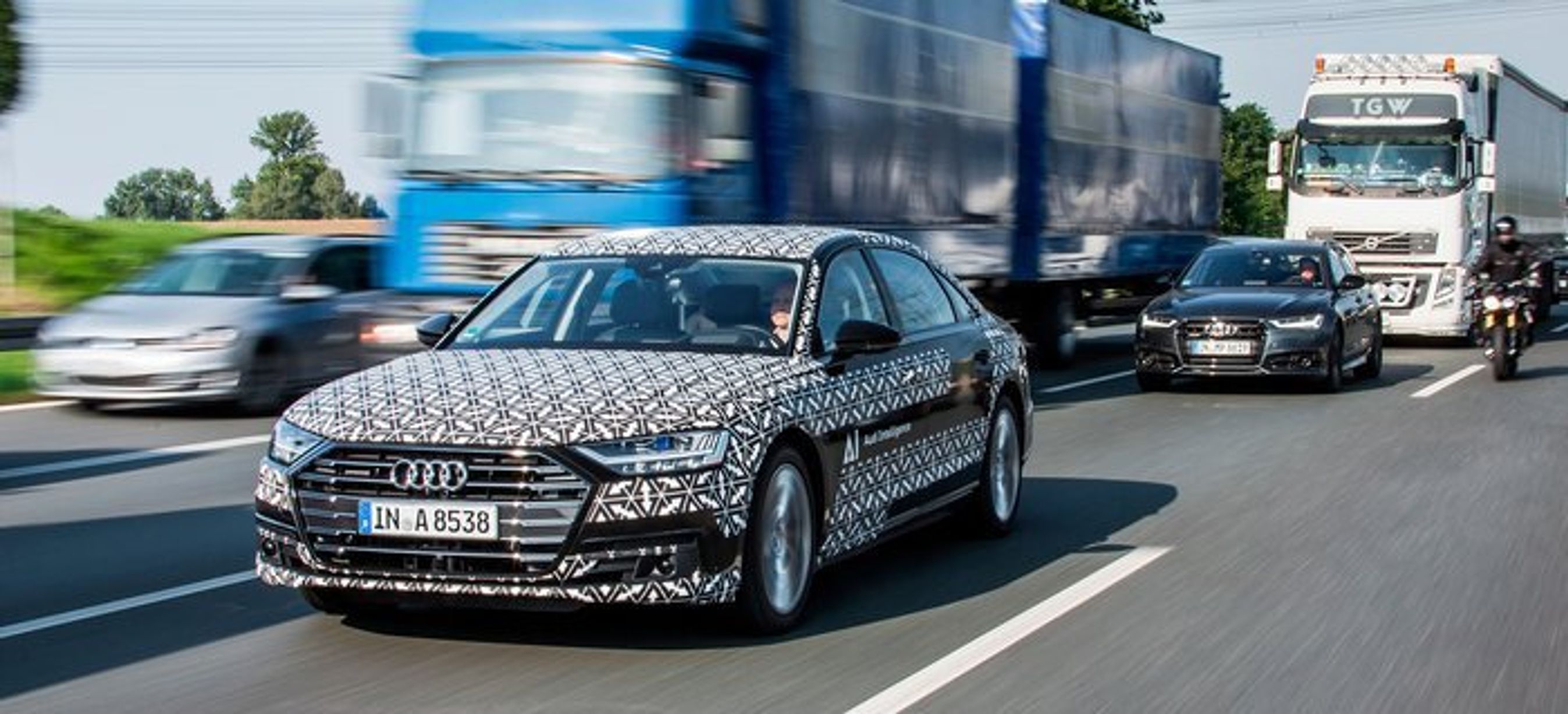 Audi demonstrerede systemet på motorvej i 2017, men det blev aldrig tilladt til almindeligt brug.