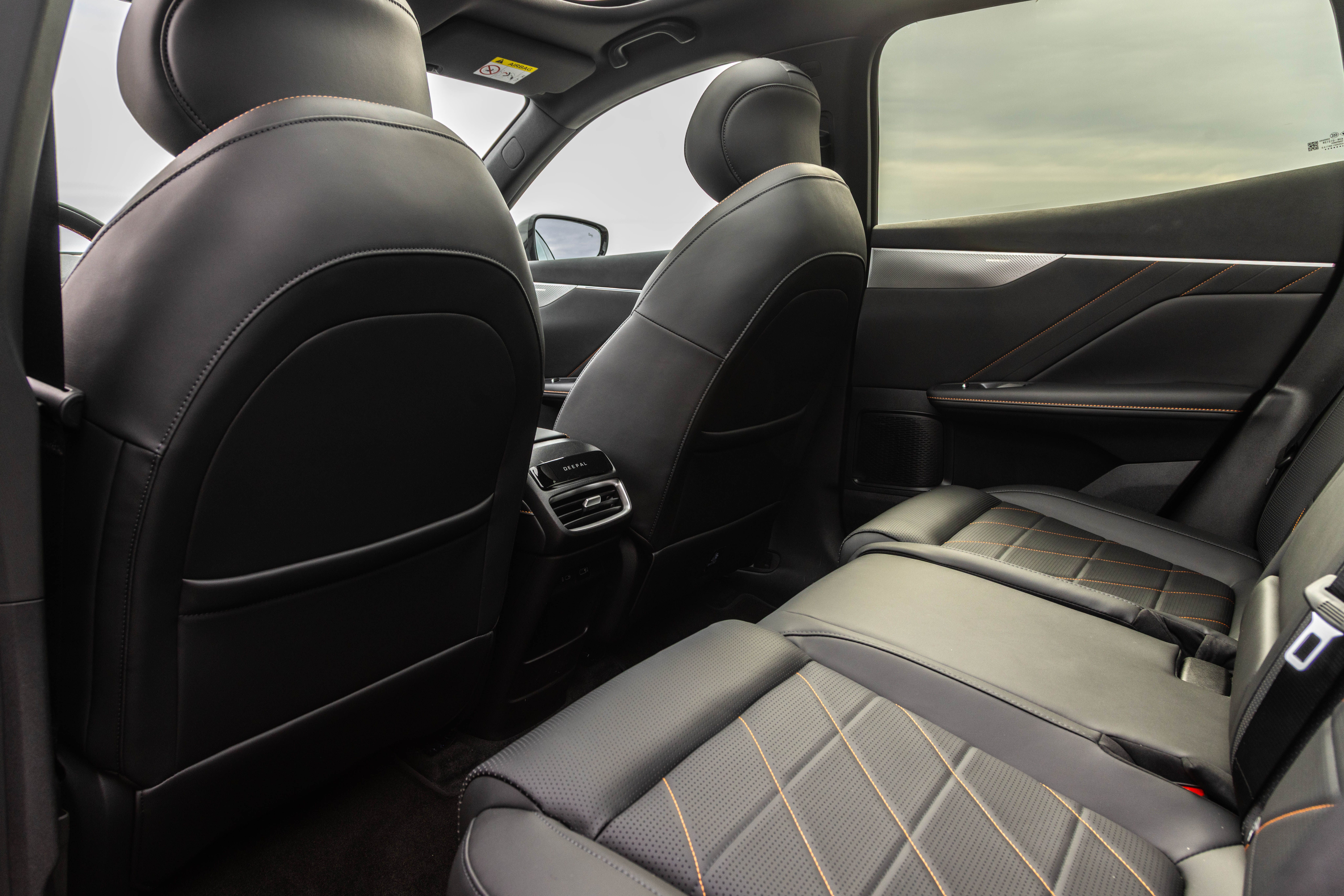 Bagsæderne på Changan Deepal S05. 