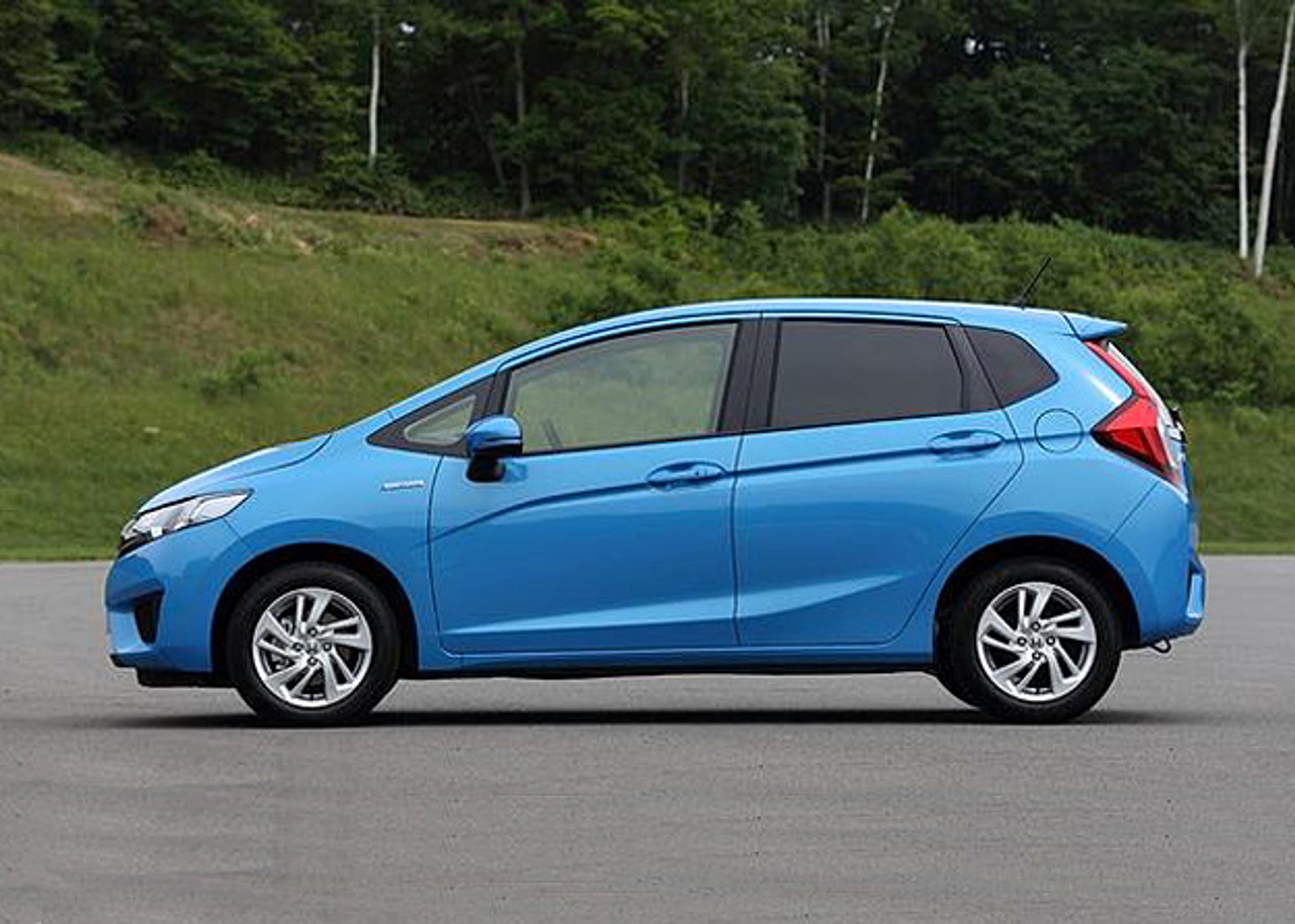 Den næste Honda Jazz har fået skarpere linjer og forøget akselafstanden med hele otte cm.