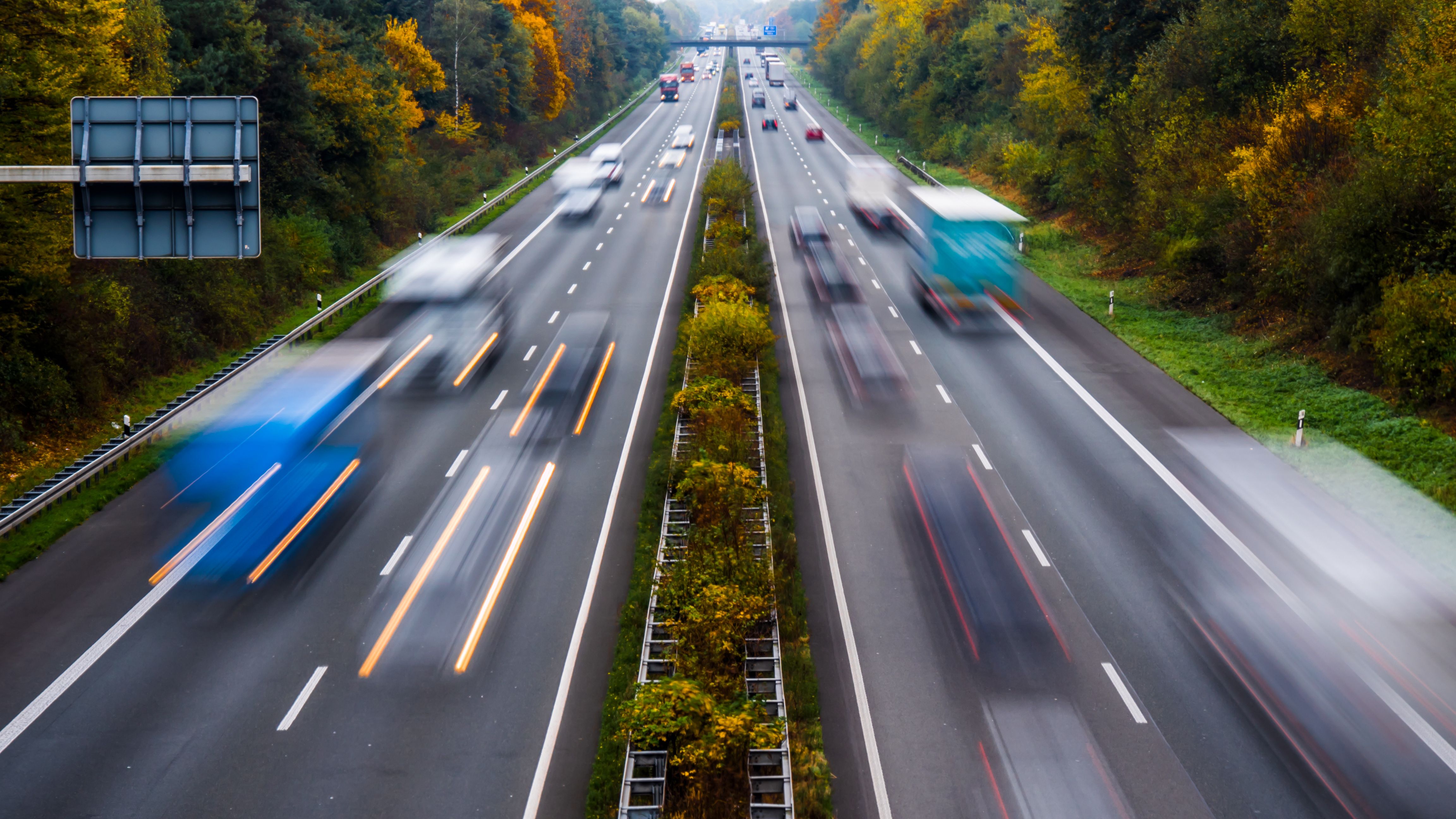 Sløret trafik på tysk motorvej om efteråret