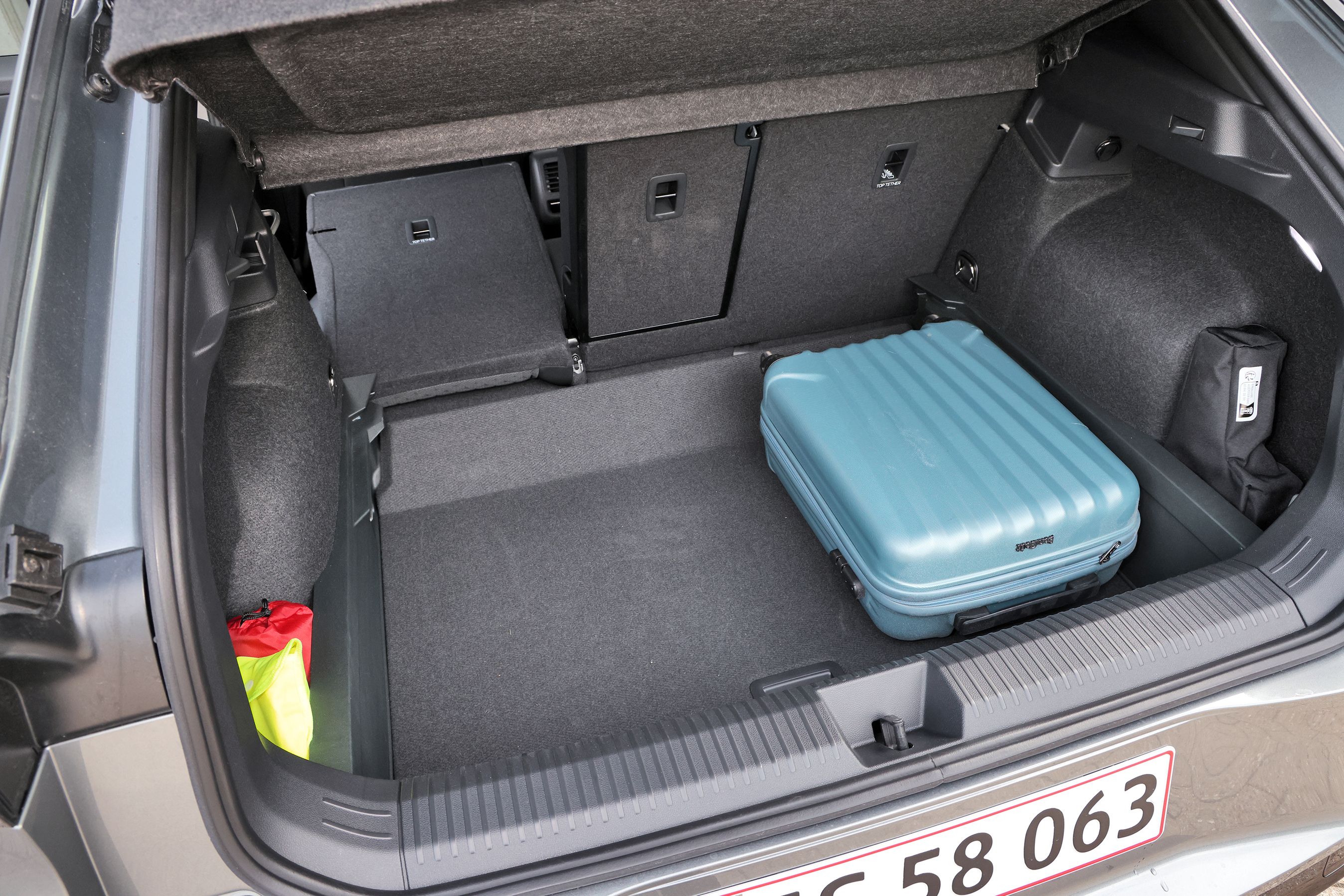 Bagagerummet i VW T-Roc 1.5 eTSI R-Line fra 2026. 