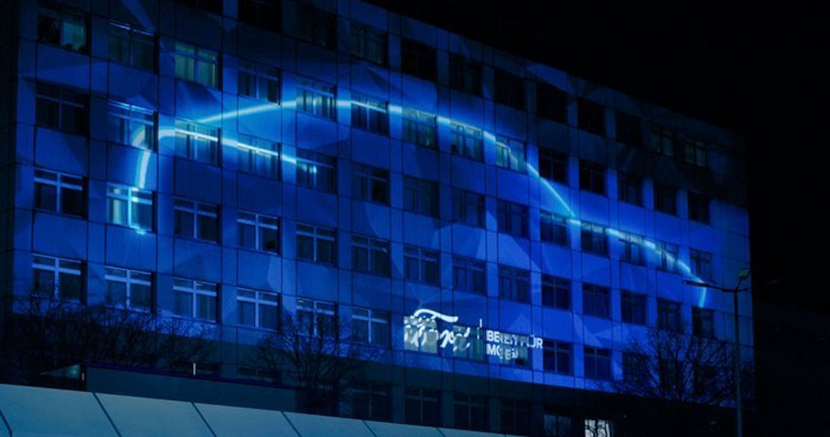 Ford bruger nu over seks mia. kr. på et udviklingscenter og fabriksanlæg i Köln.