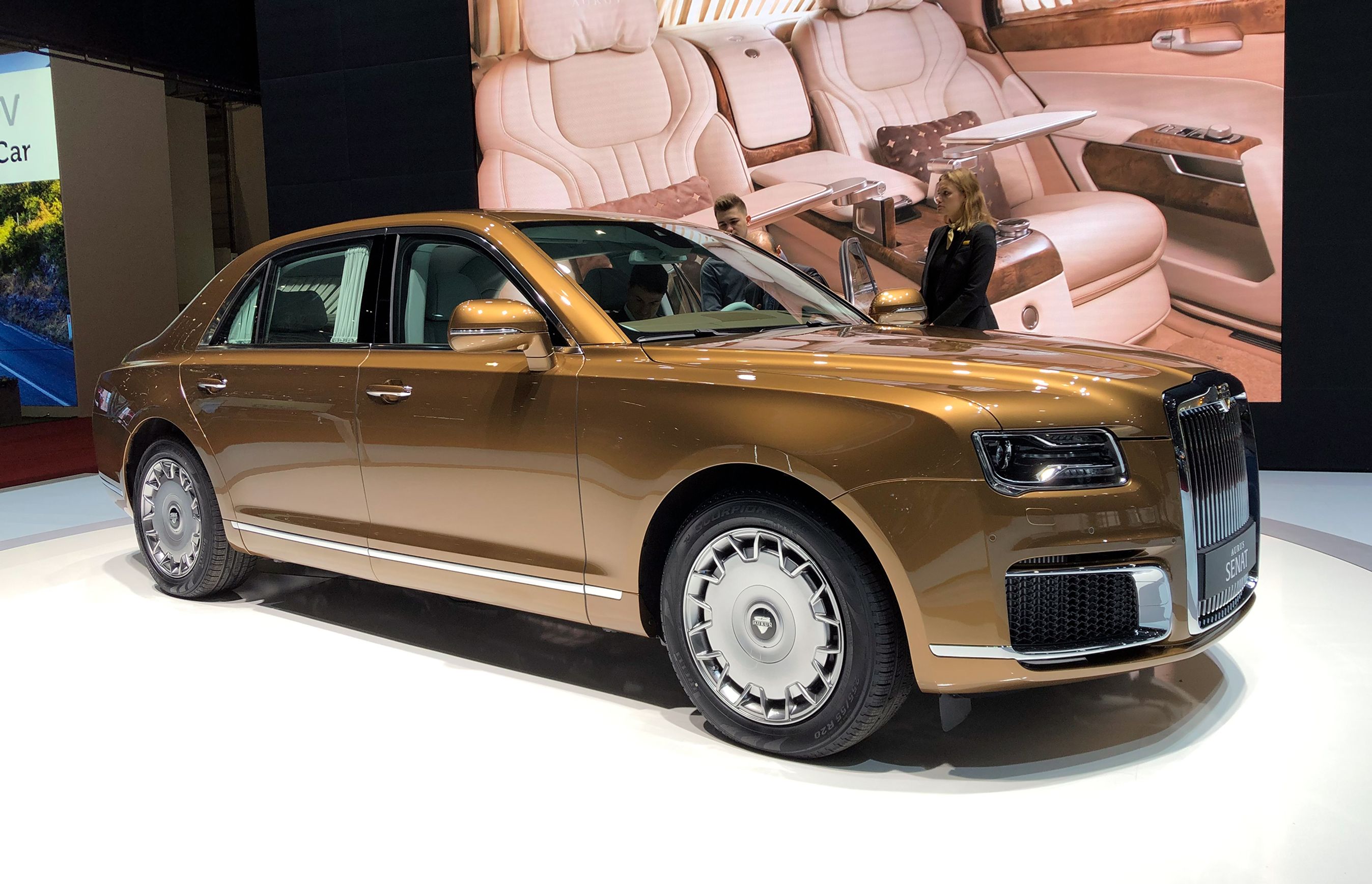 Aurus' 'korte' version på 5,63 meters længde.