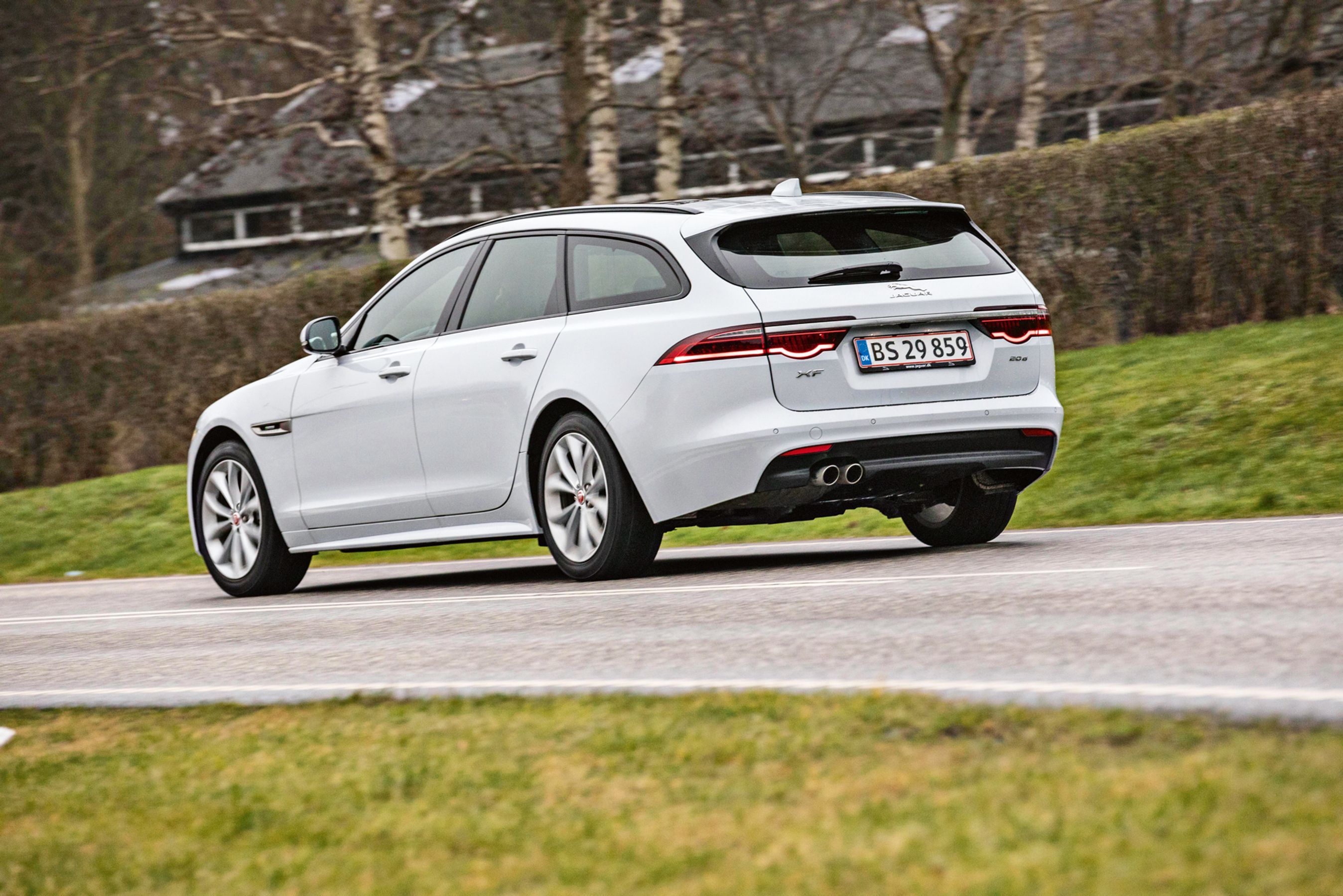 Jaguar XF Sportbrake bagfra