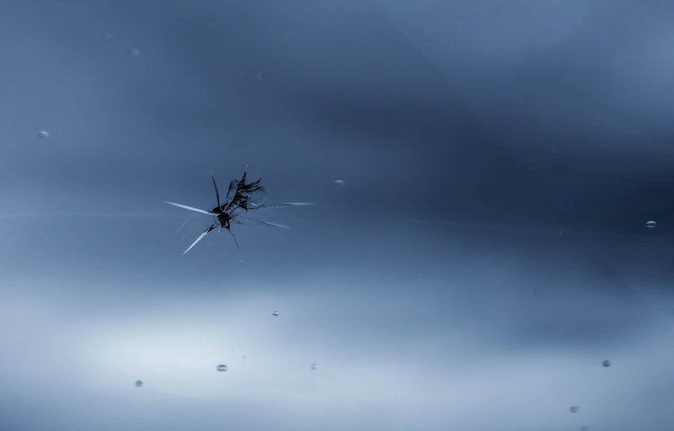 stenslag reparation forrude