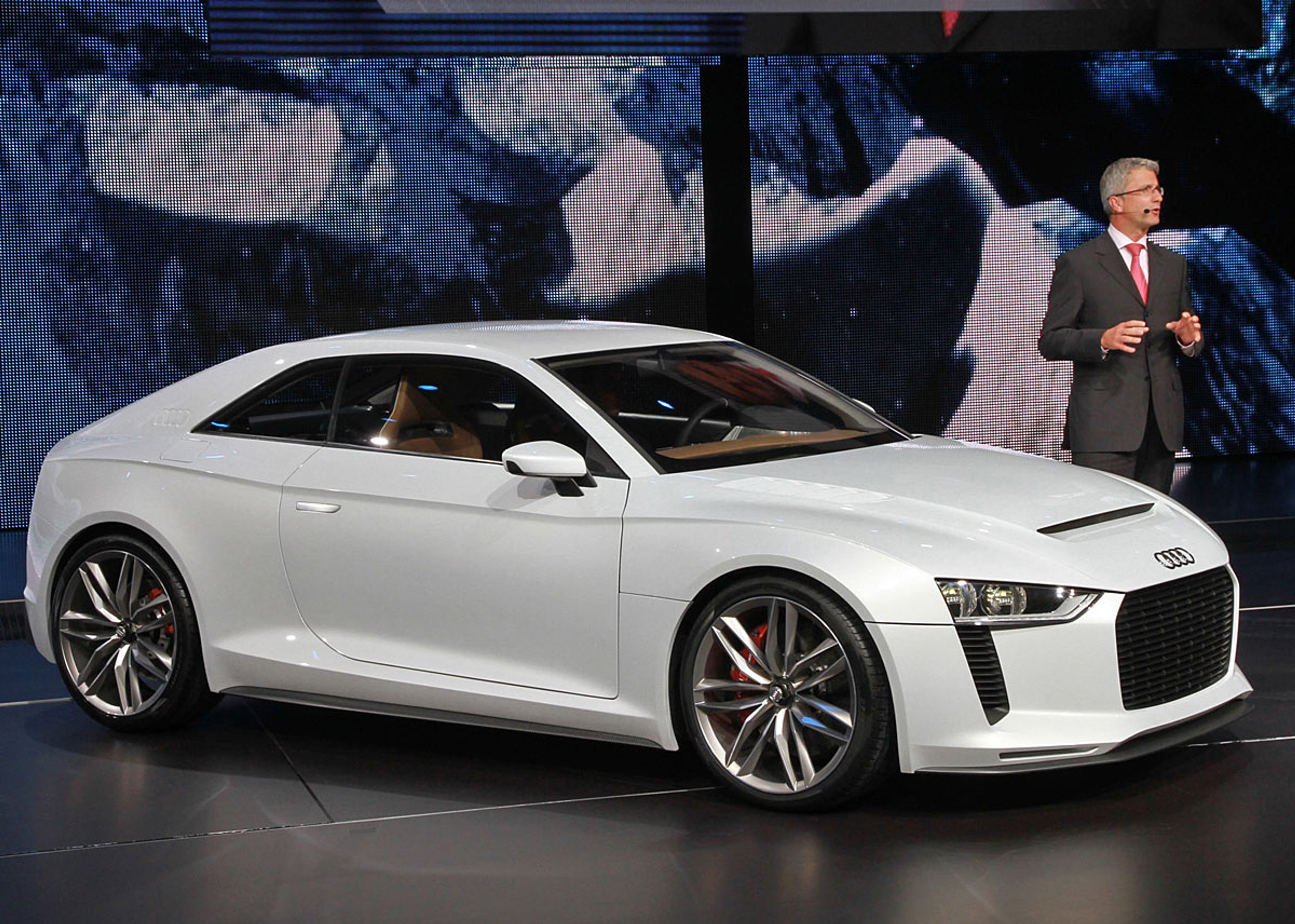 Audi Quattro Concept er en kompakt coupé på 4,28 meters længde.