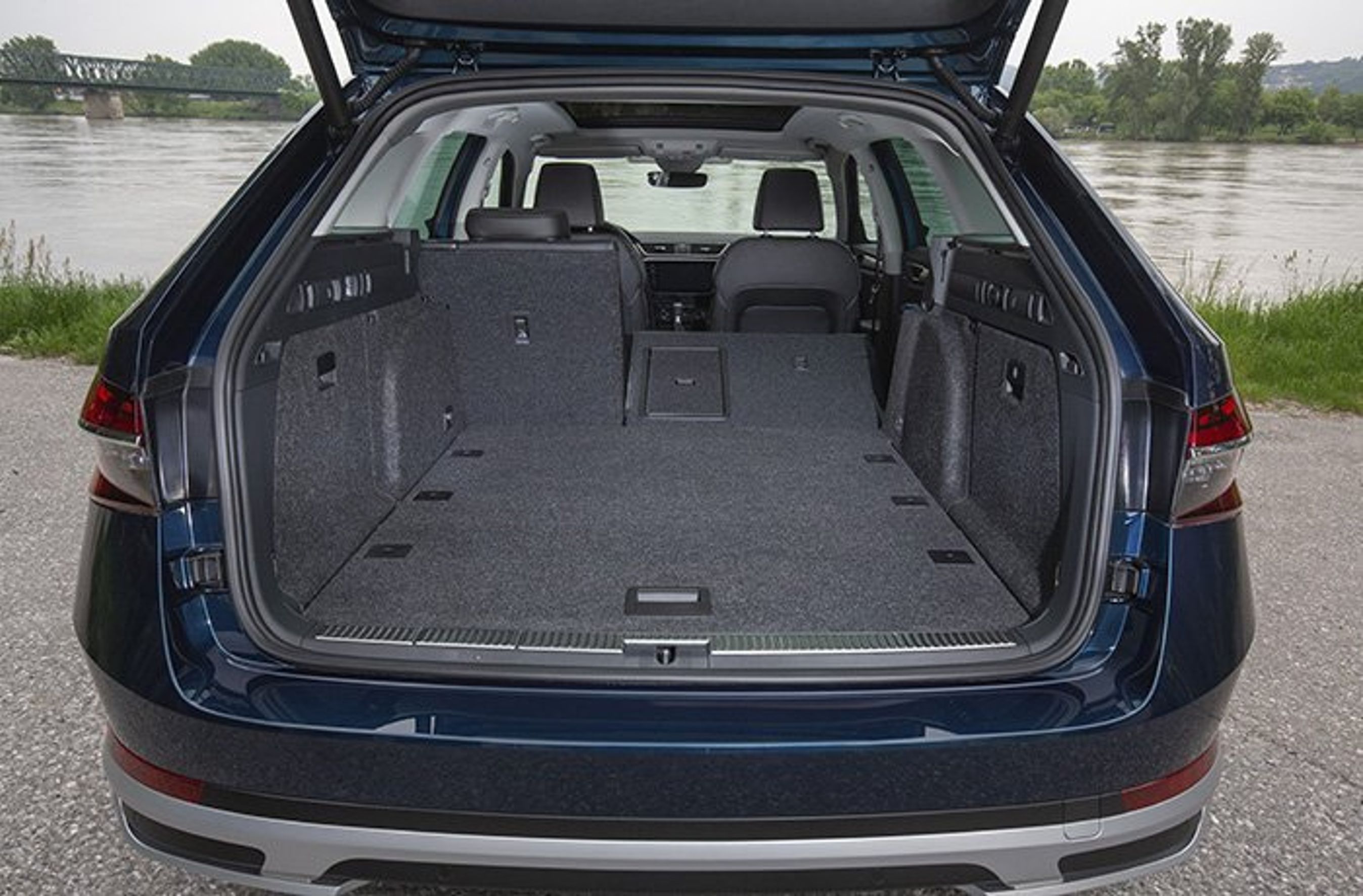 Kæmpe bagagerum i Skoda Superb