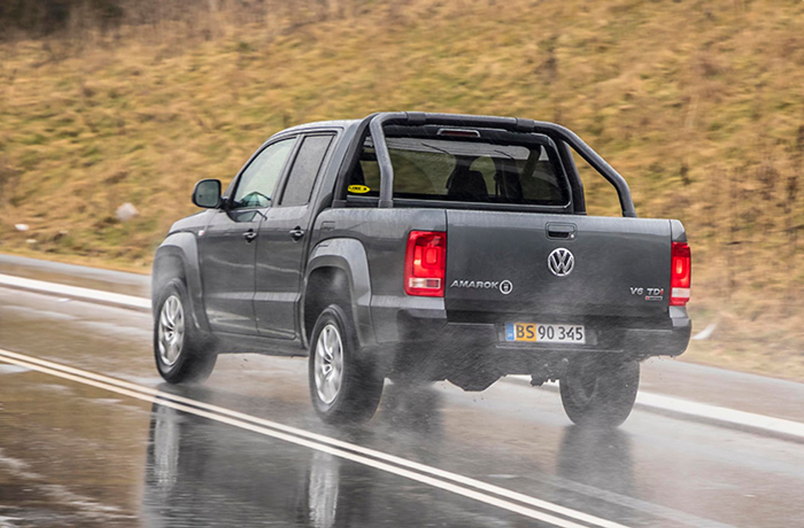 VW Amarok bagfra