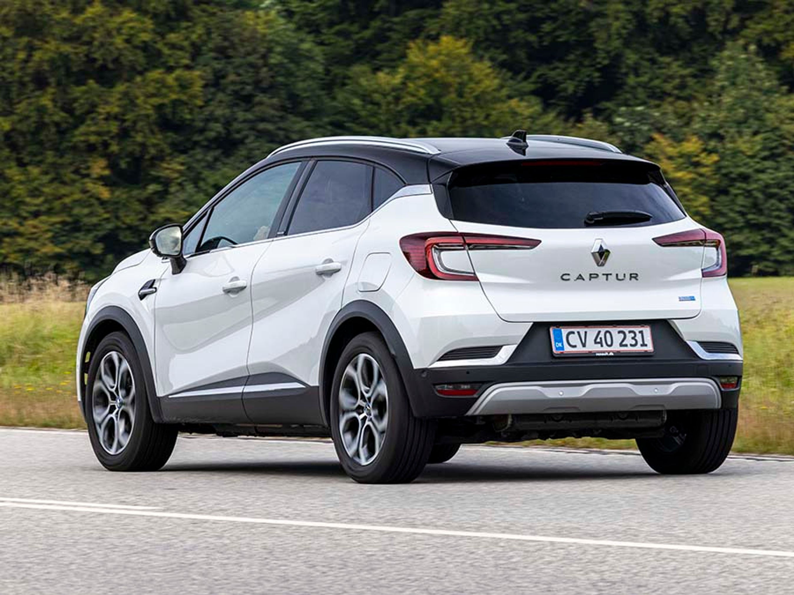 Renault Captur plugin-hybrid set bagfra
