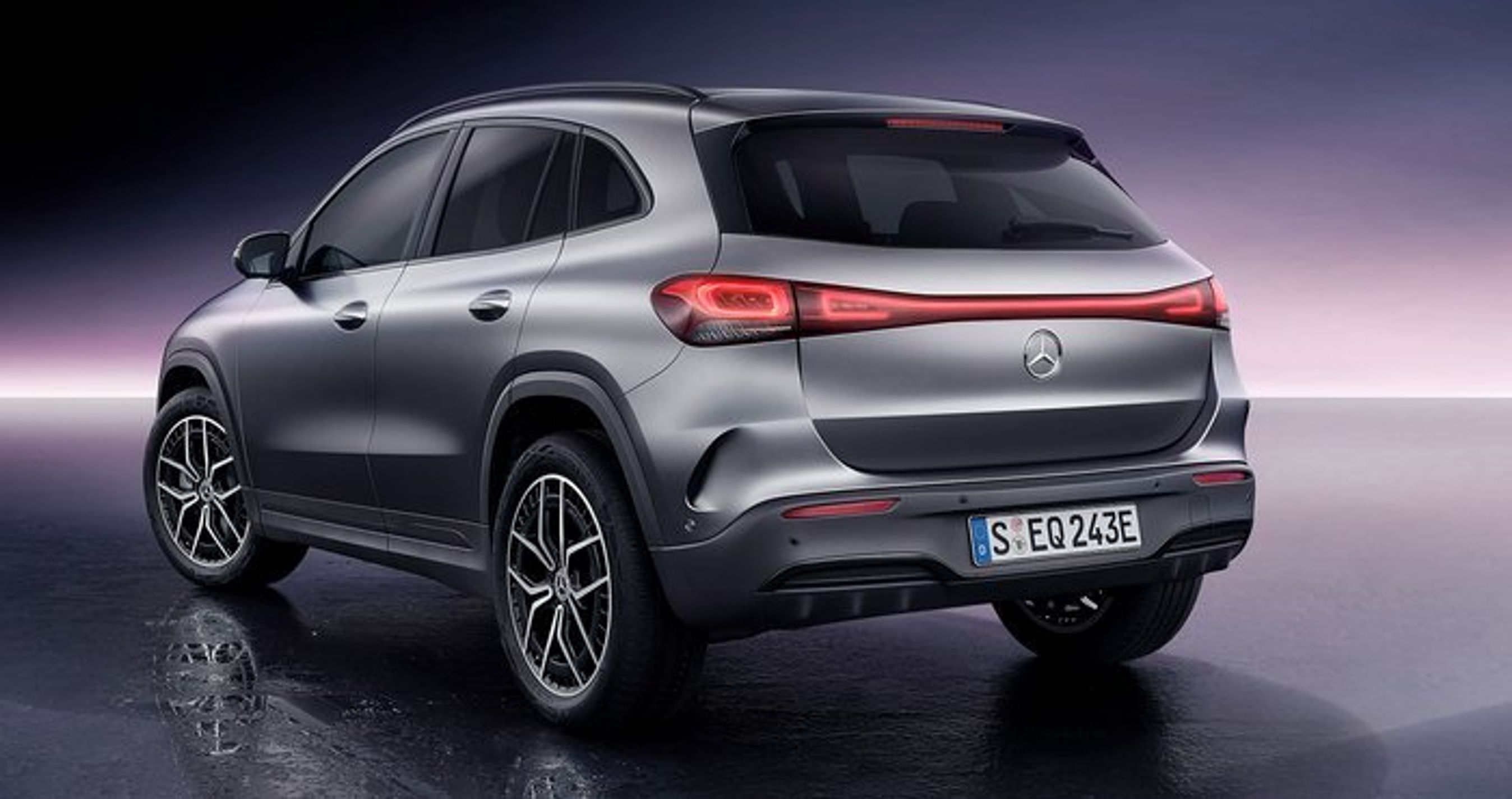 Mercedes-Benz EQA er mindste elbil fra den tyske producent. Herhjemme ventes priserne at begynde ved 400.000 kr.