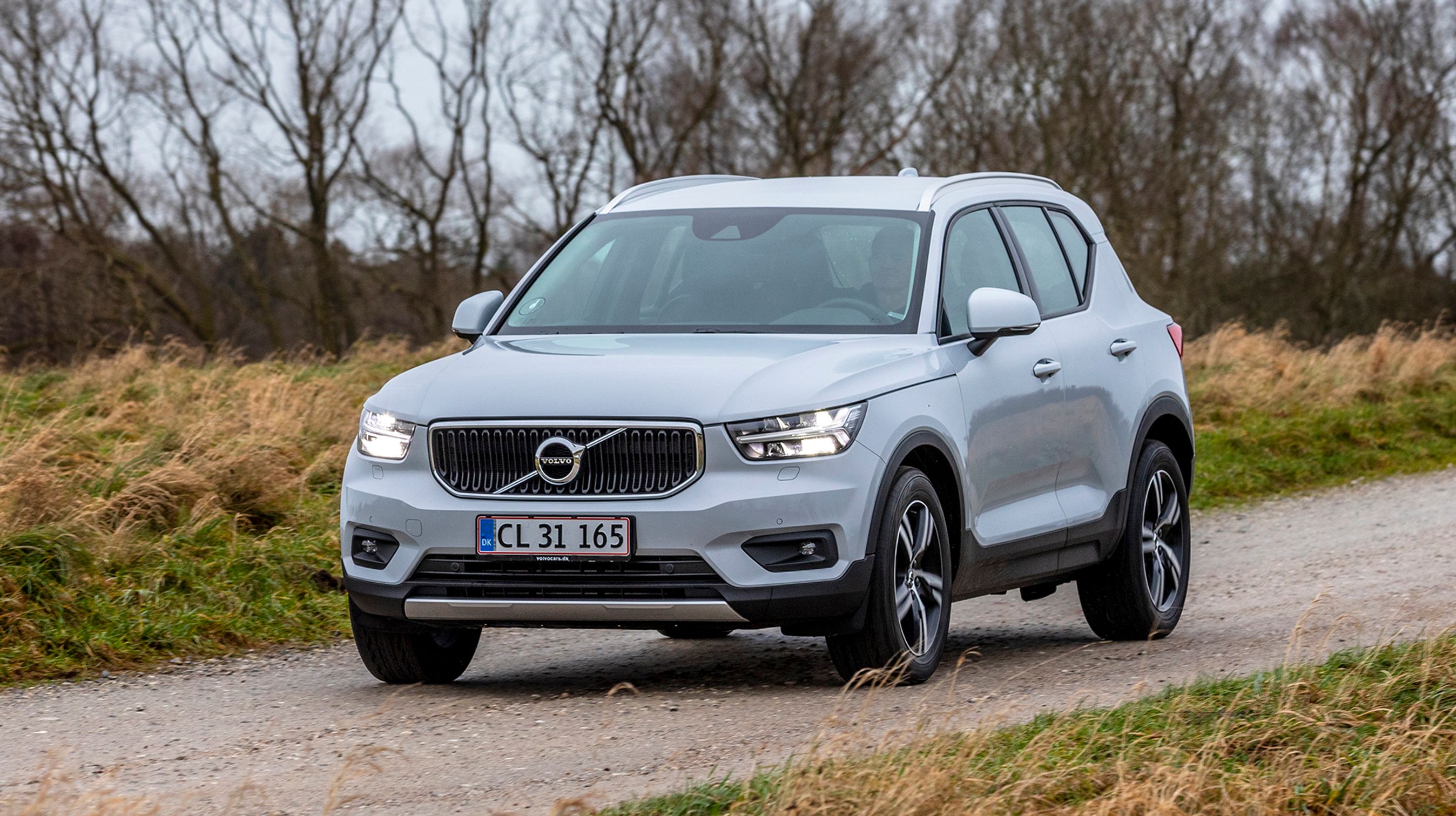 Volvo XC40 blev kåret som „Car of the Year 2018“. Nu er den dukket op i billigere udgaver med en trecylindret 1.5-liters benzinmotor.