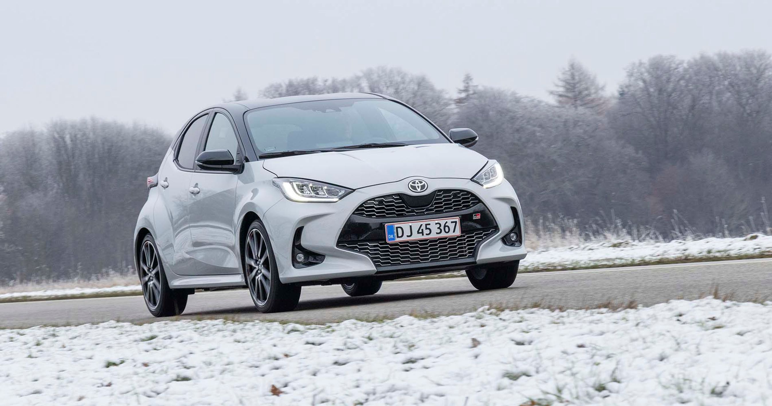 Toyota Yaris GR Sport set forfra