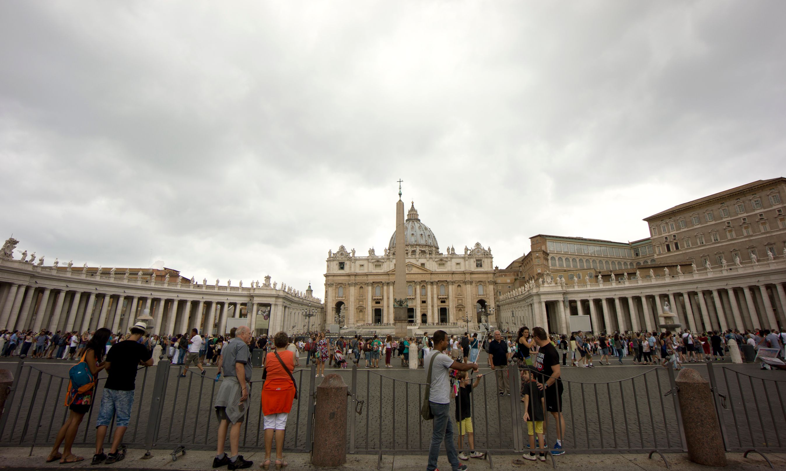 Med lidt forberedelse hjemmefra, kan du undgå køen på ferien.