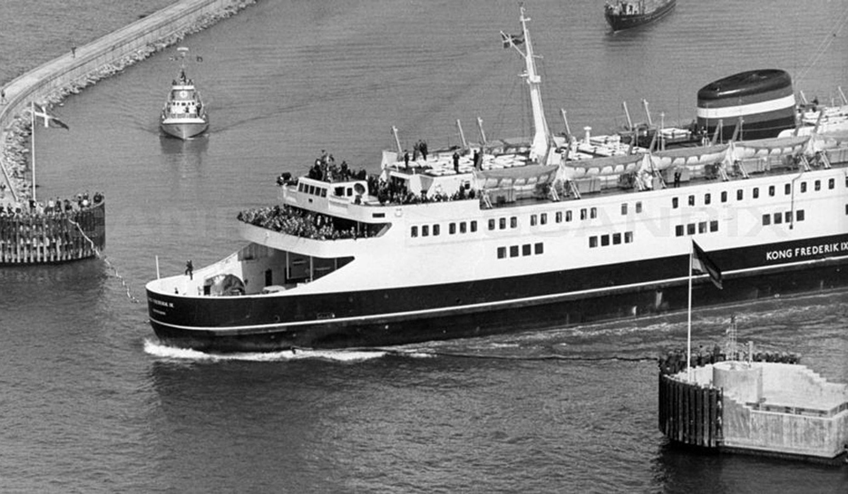 Færgen Kong Frederik IX indviede i 1963 Fugleflugtslinjen.