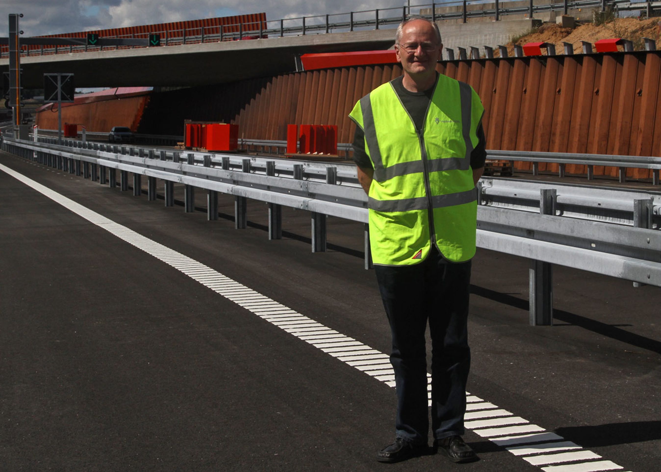 Projektleder i Vejdirektoratet, Mike Boesen, har ført det store anlægsarbejde det sidste stykke i mål. Han kommer langt fra til at bruge hele budgettet på 6,6 mia. kr.