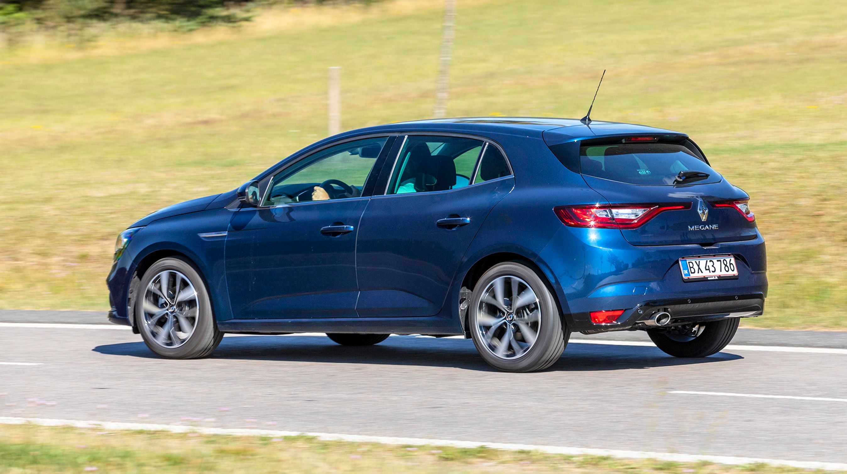 Renault Megane er flot at se på, og har mange typiske designelementer fra det franske bilmærke.