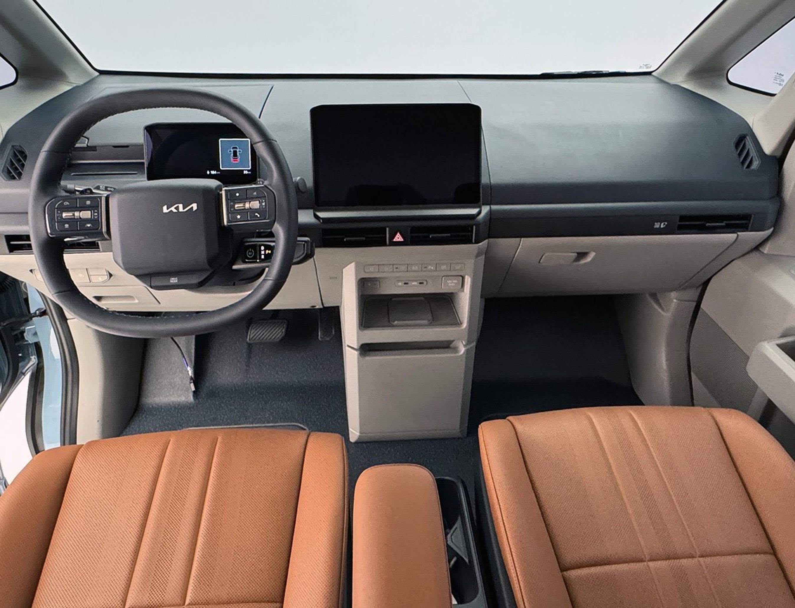 Førerpladsen i Kia PV5.