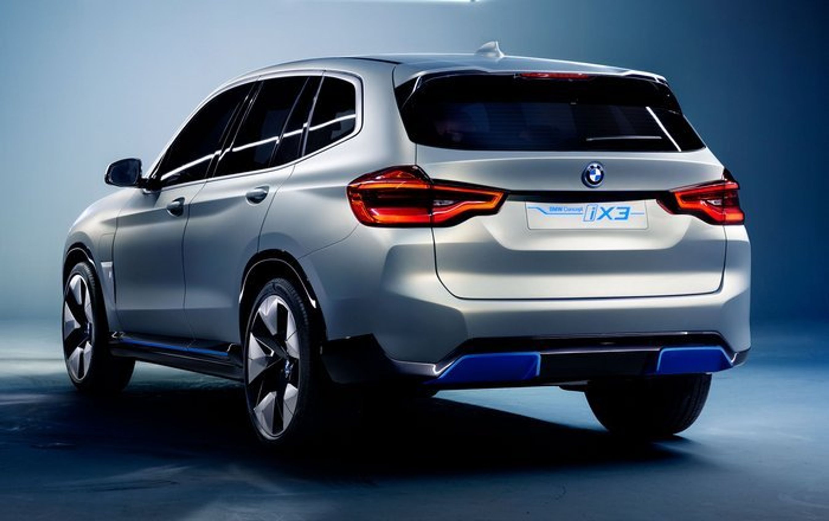 BMW iX3 bagfra.