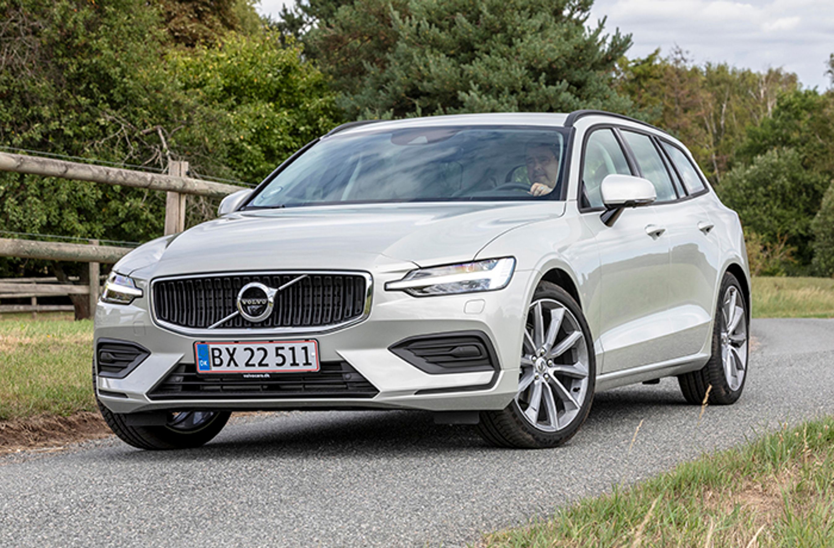 Volvo V60 forfra